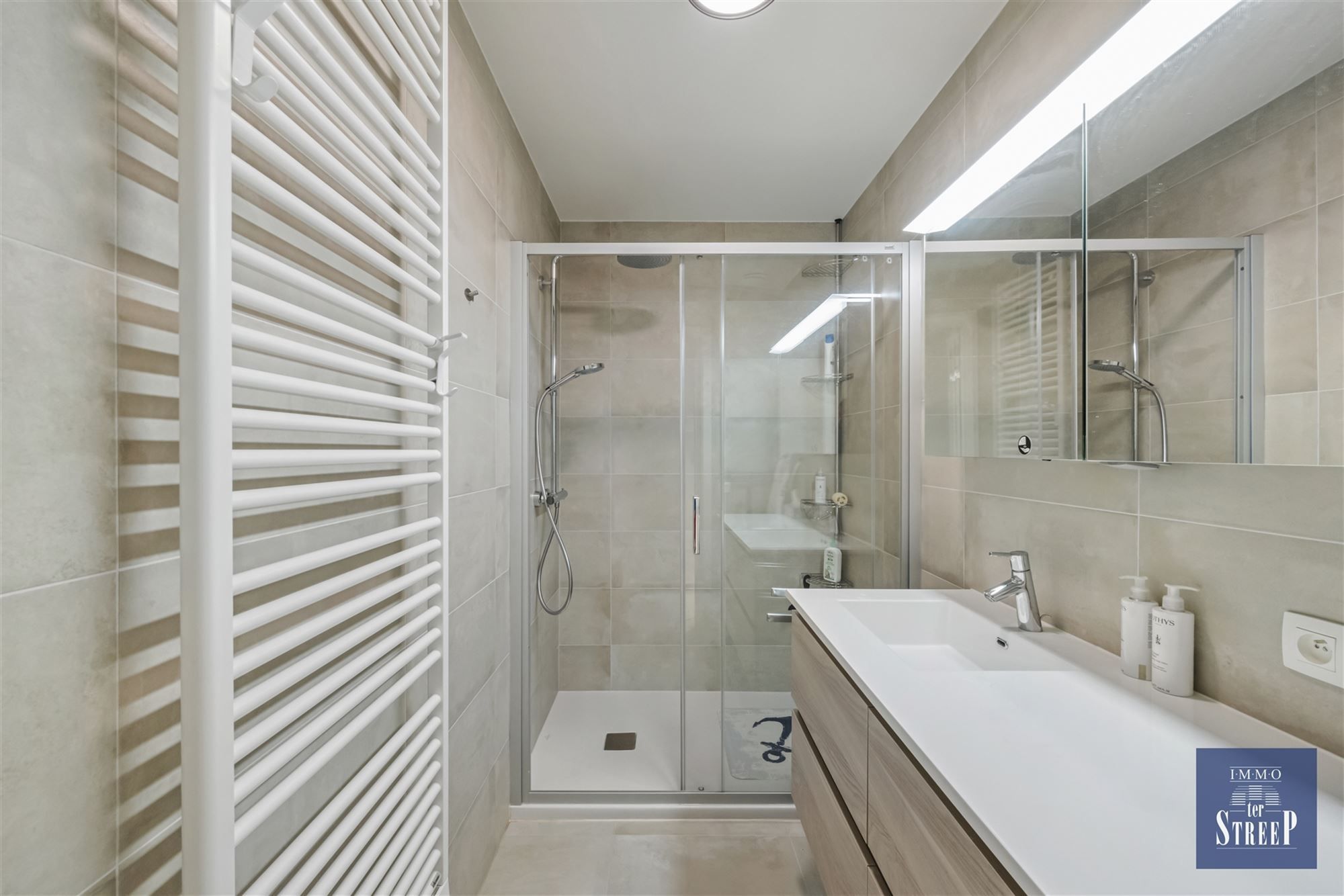 Luxueus hoekappartement met 3 slaapkamers foto 17