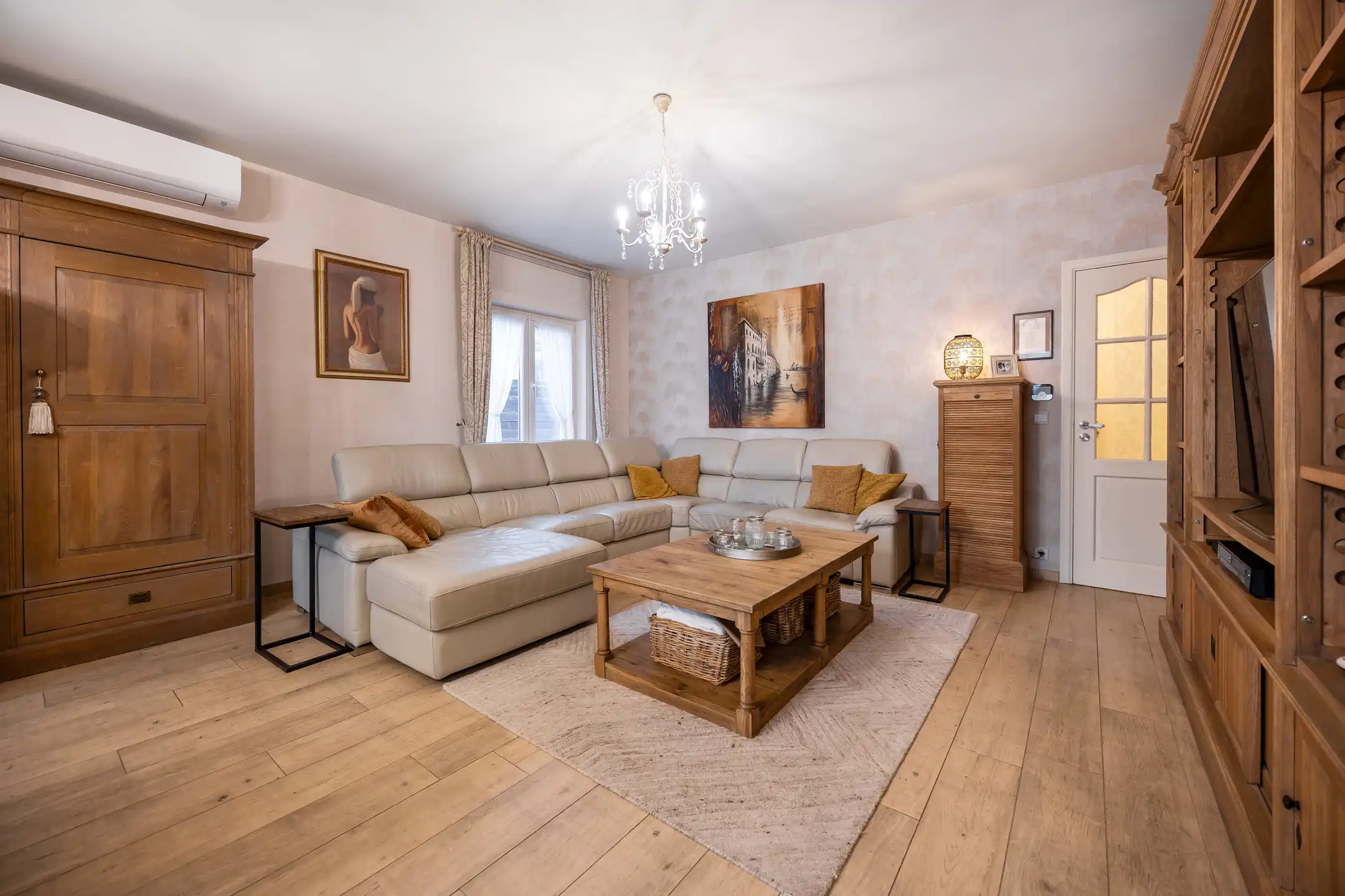 Instapklare woning in doodlopende straat nabij centrum foto 7