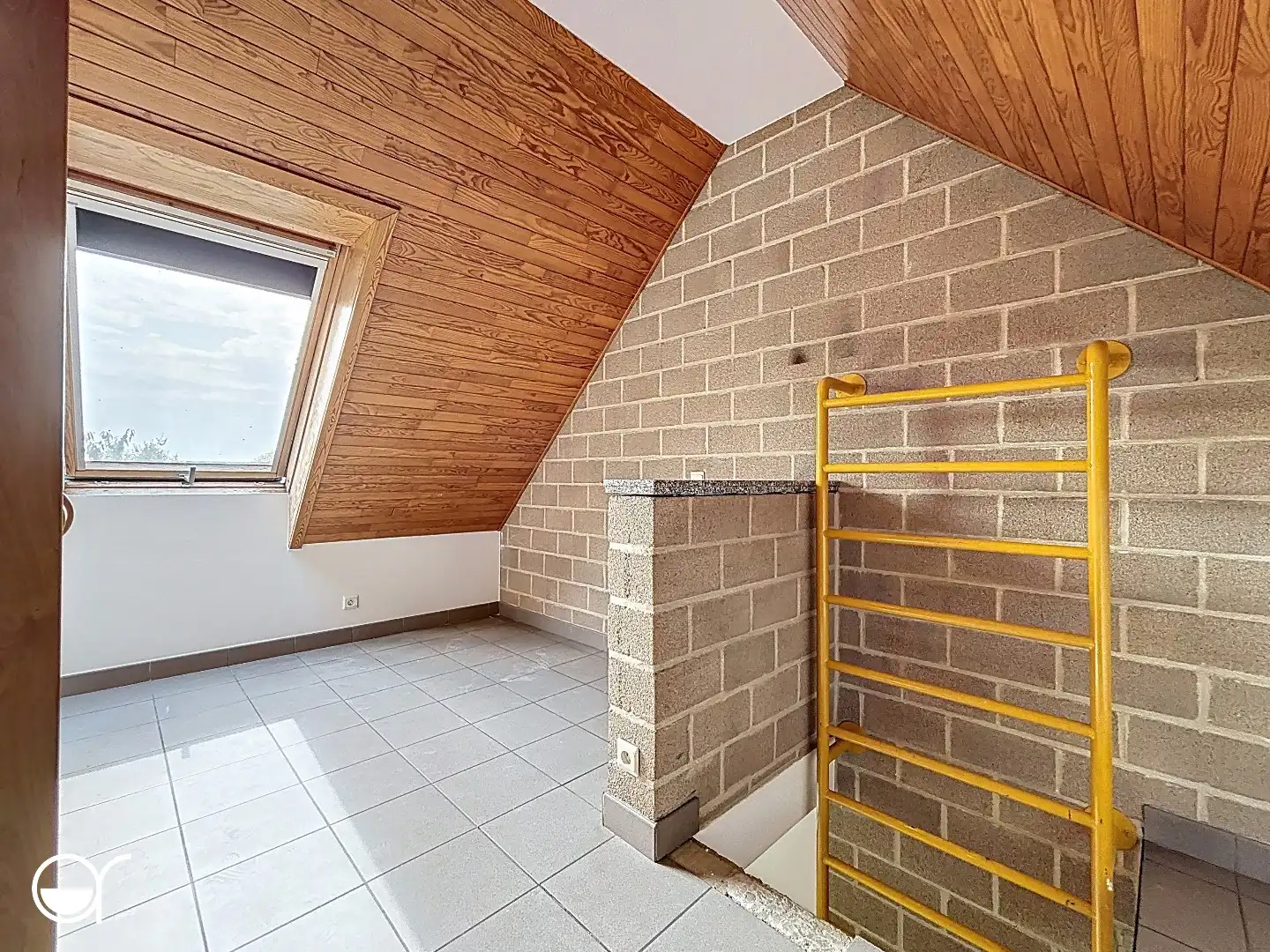 Woning met 5 studio's foto 18