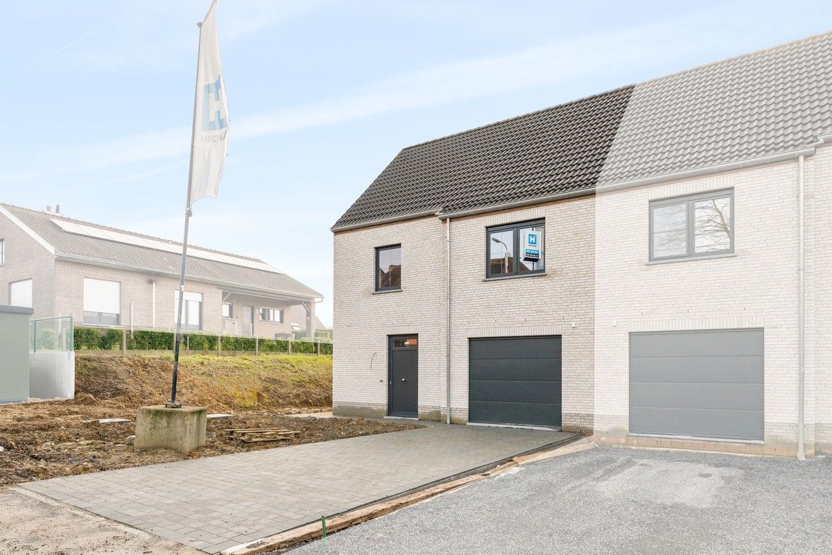 Nabij het centrum van Ronse bouwt Hectaar halfopen woningen foto 4