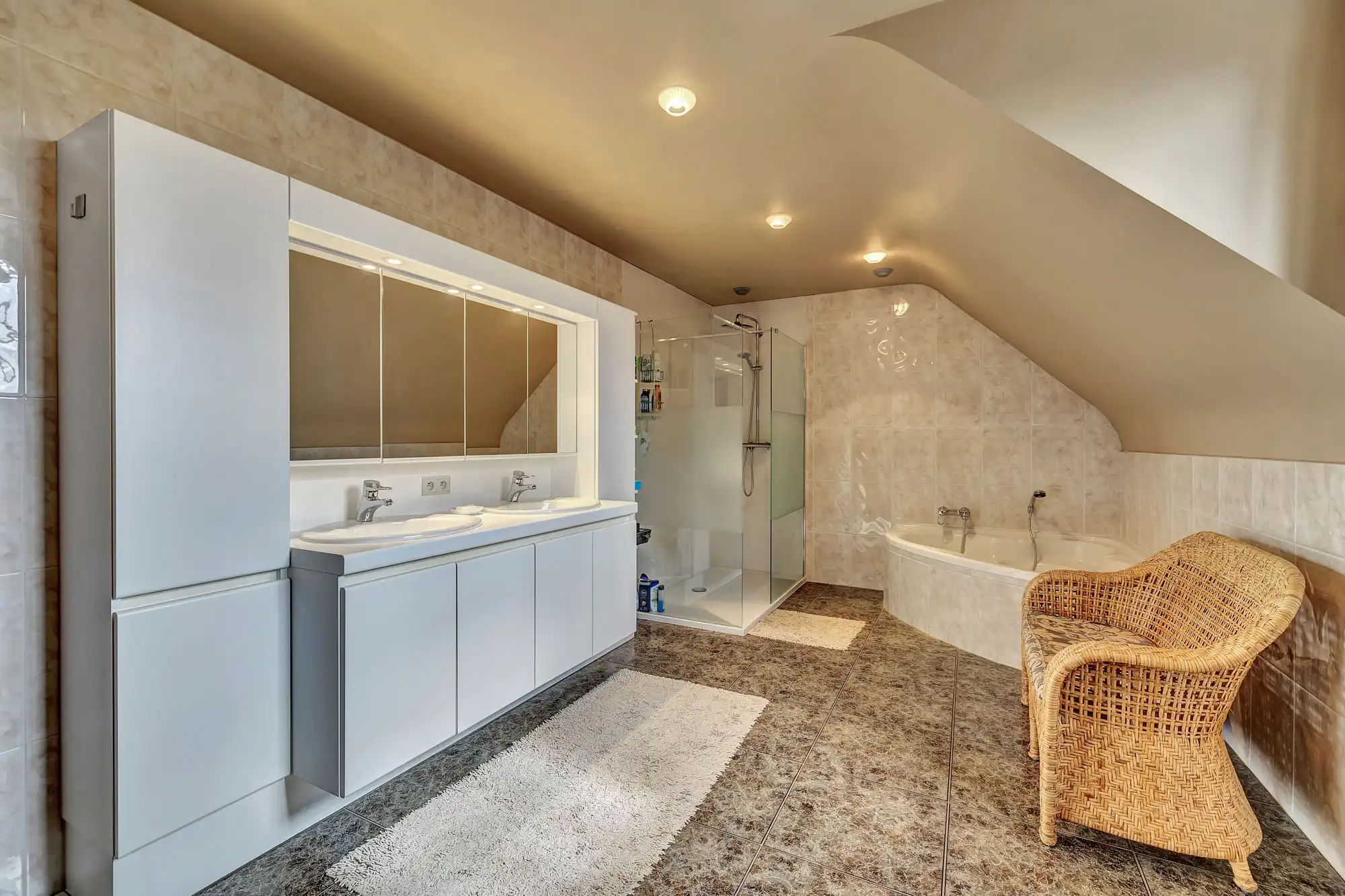 Villa op prachtige, groene locatie te Lennik foto 37