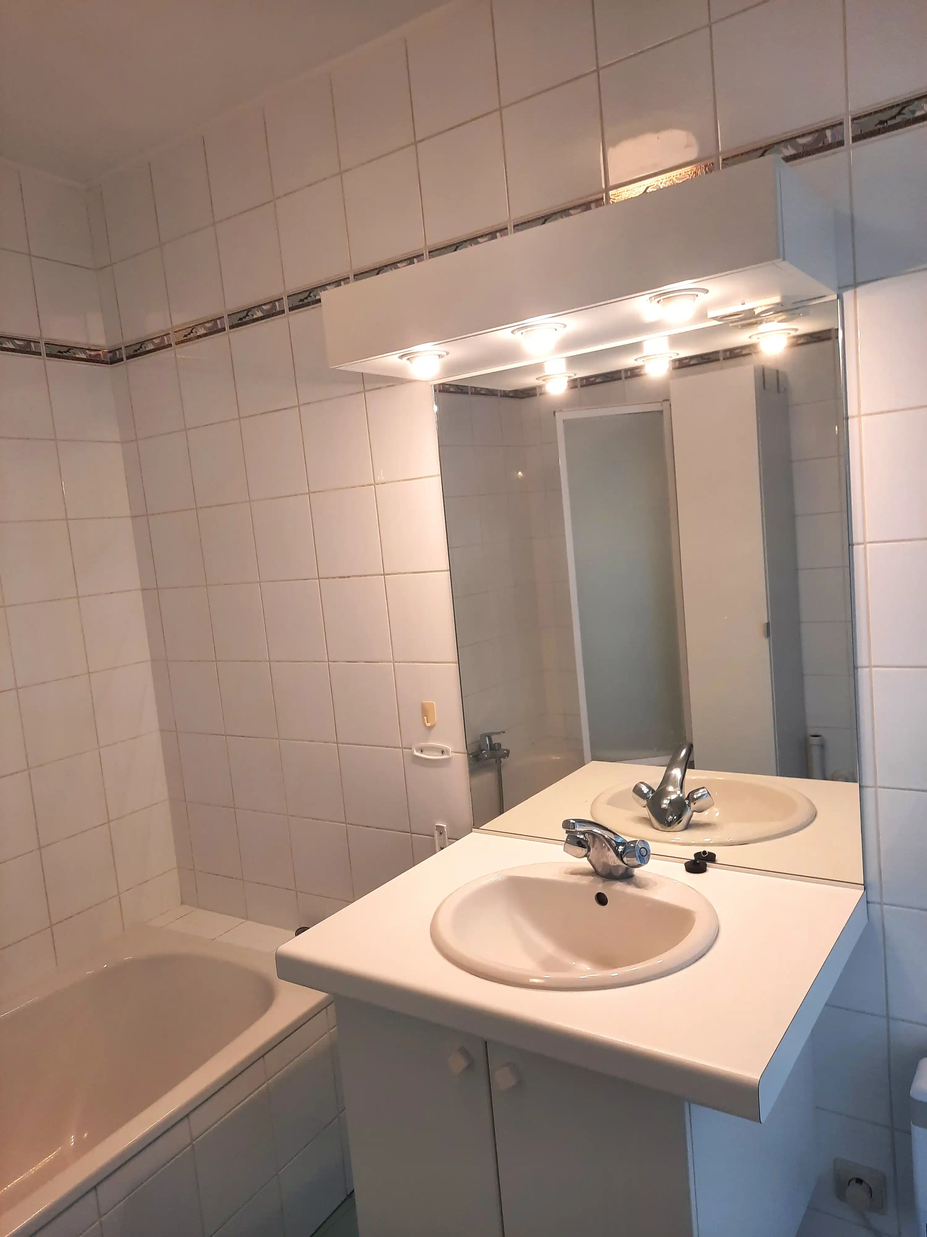 TERNAT centrum: mooi 2slpk-appartement met terras foto 6