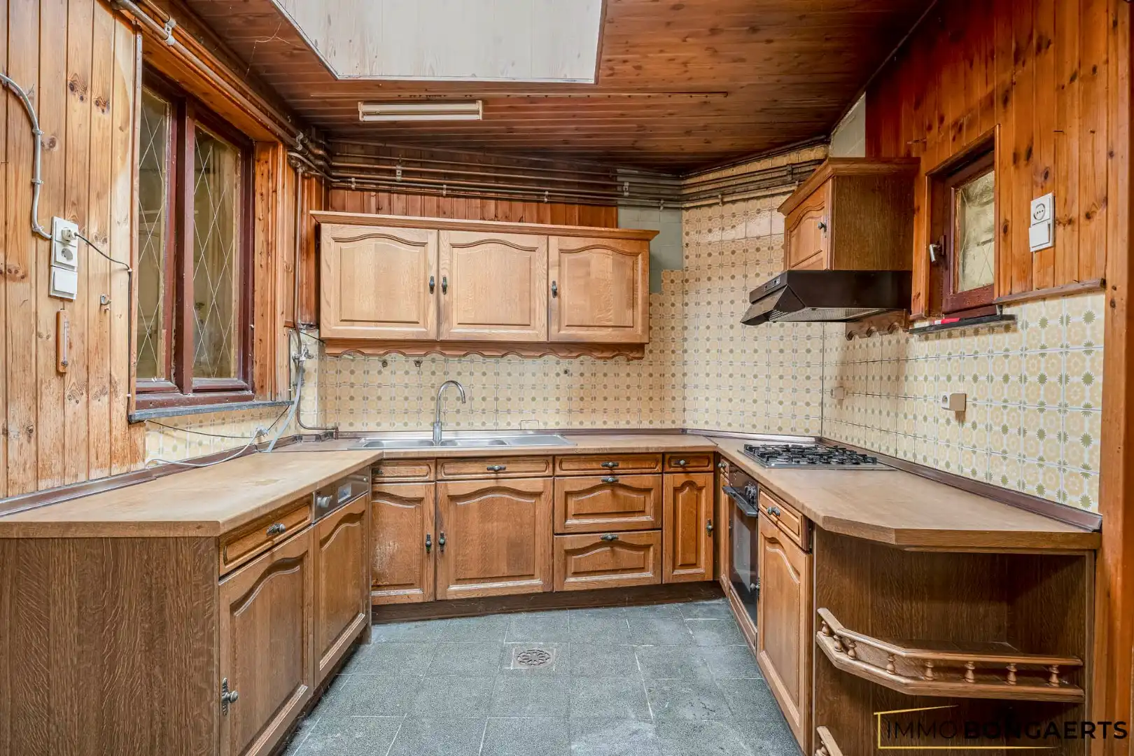 Rustig gelegen woning met 4 slaapkamers foto 11