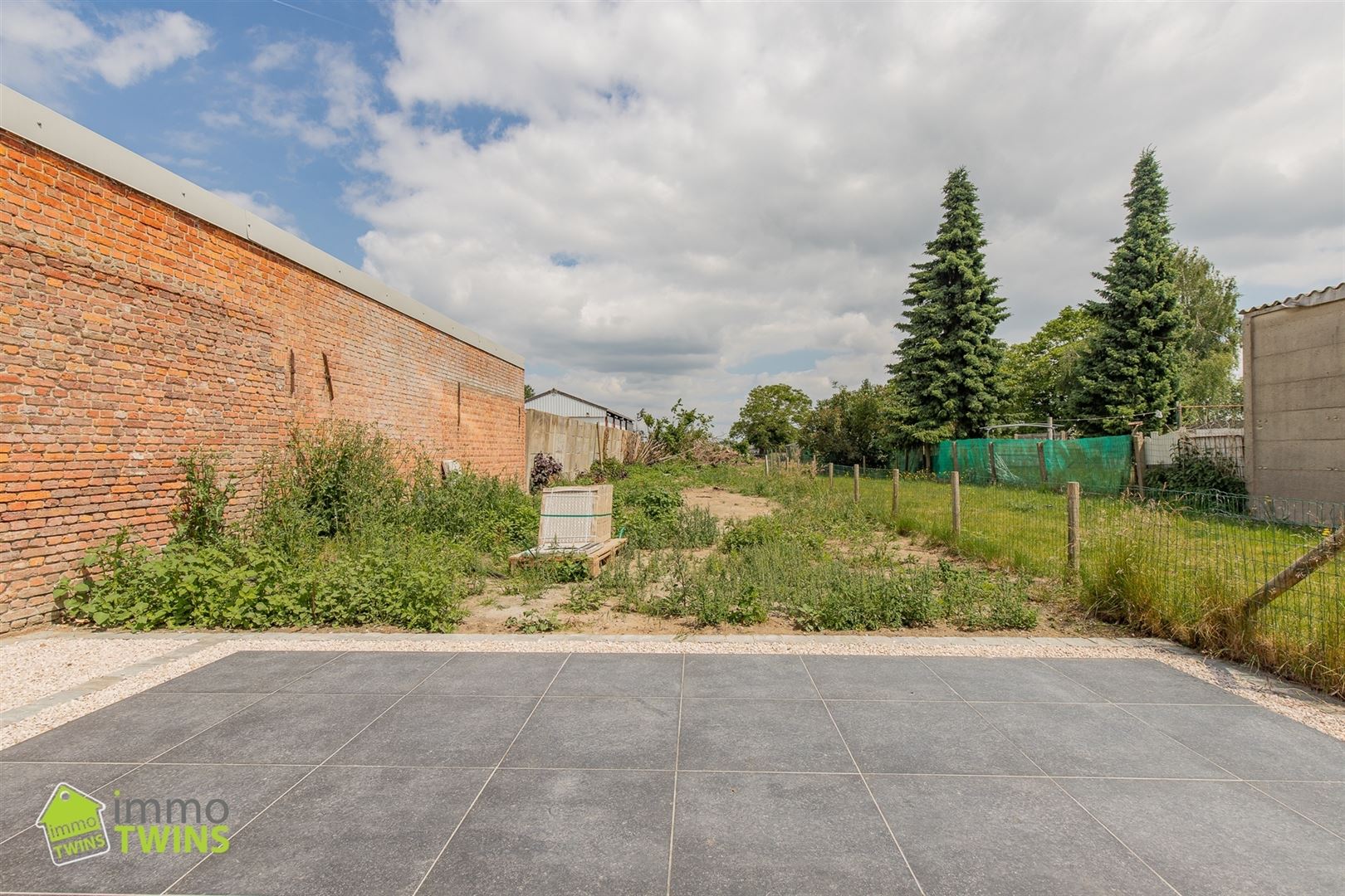 Volledig gerenoveerde gezinswoning met ruime tuin te Lebbeke foto 10