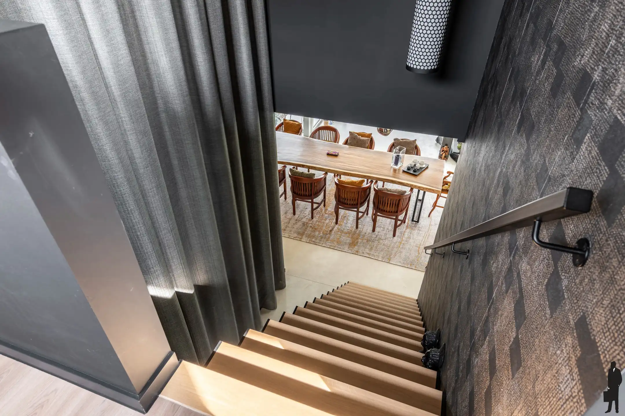 Luxueus energetisch gerenoveerde woning met verwarmd zwembad foto 17