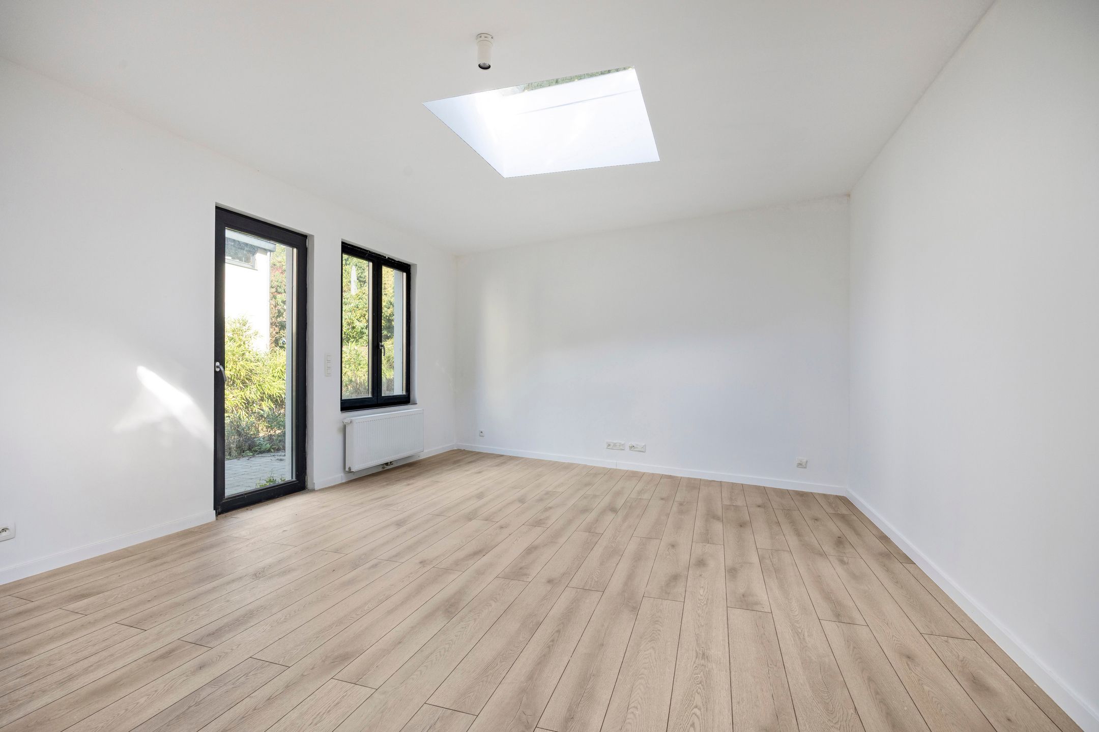 Gerenoveerde woning op centrale ligging te Sint-Joris-Weert foto 5