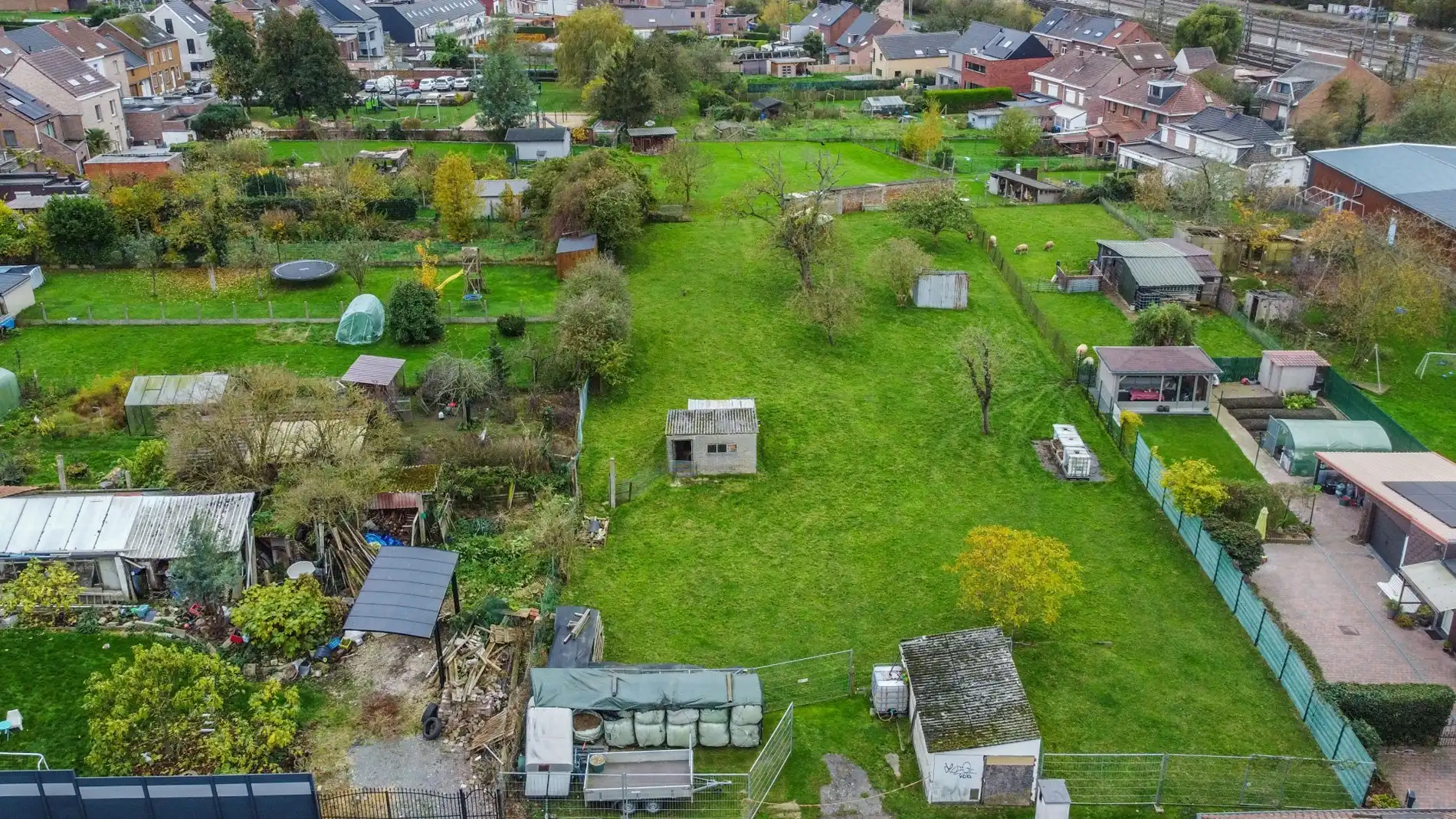 ZUID-GERICHTE BOUWGROND VOOR 3-GEVEL VILLA VAN 9A00CA! foto 3