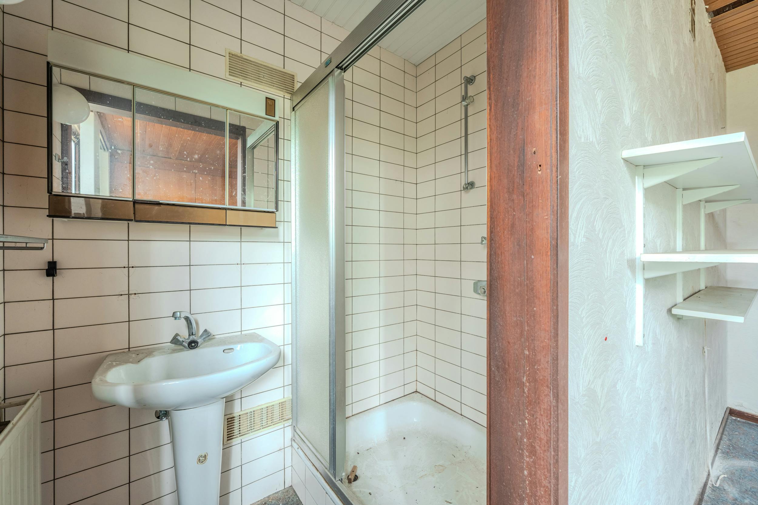 Te renoveren villa te Oostende foto 9