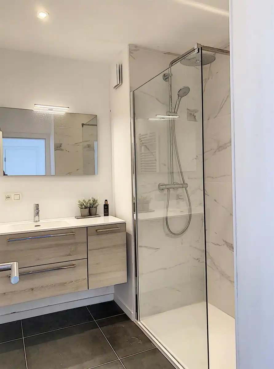 Prachtig vernieuwd appartement in rustige straat met ideale verbinding A12-E19 foto 7