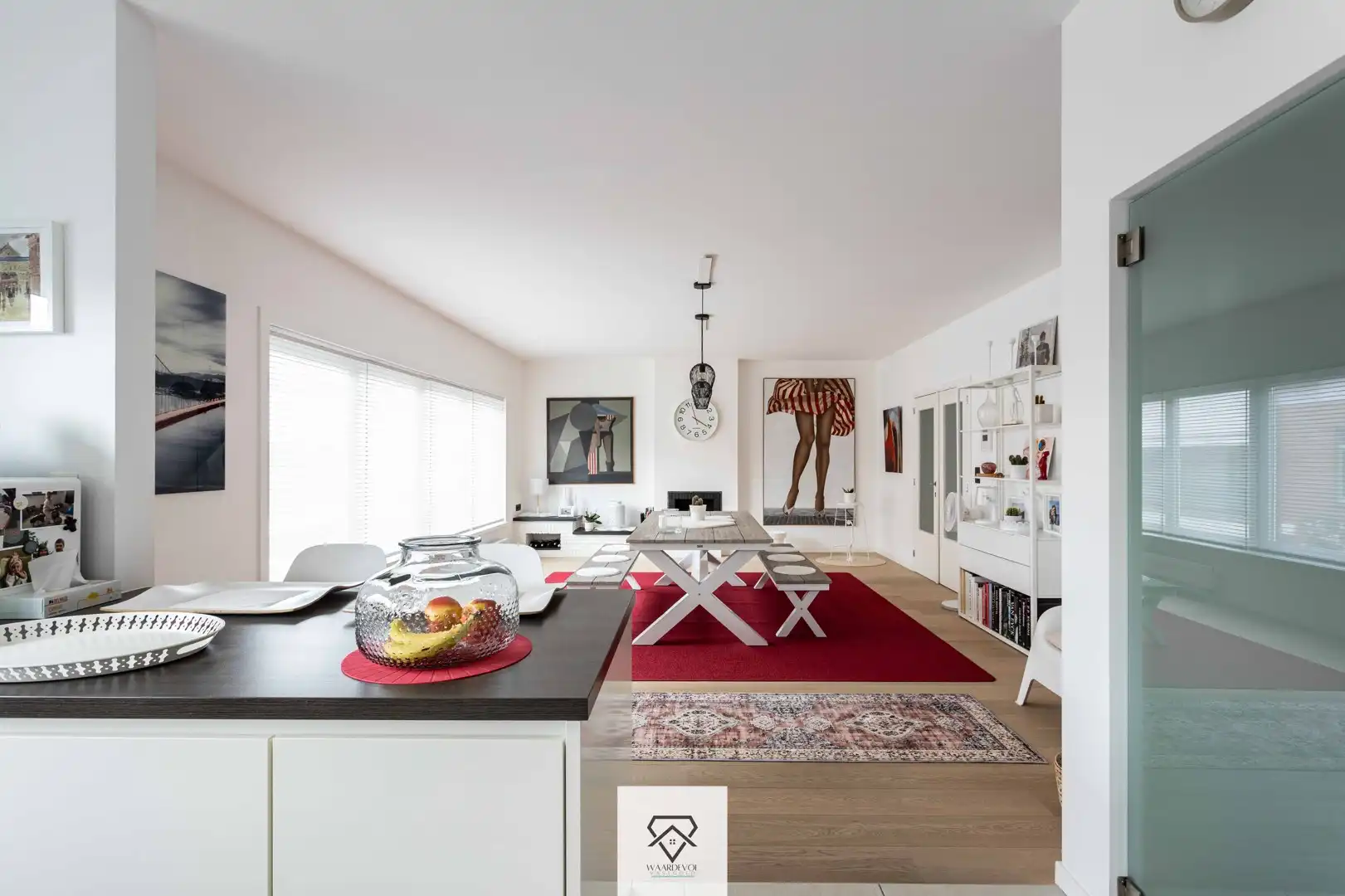 Instapklaar 3-slaapkamerappartement met ruime zolder in centrum Drongen foto 2