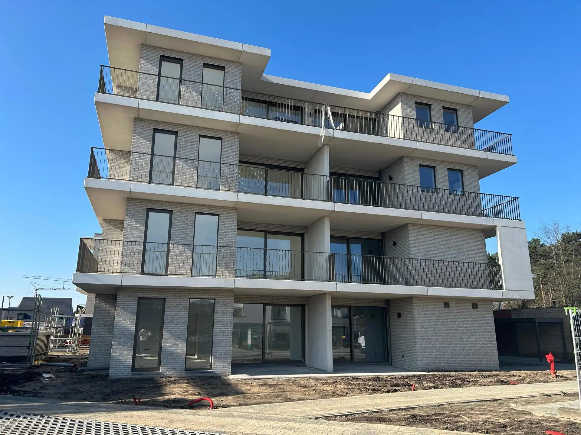 Ideaal gelegen knappe en energiezuinige app met terras foto 47