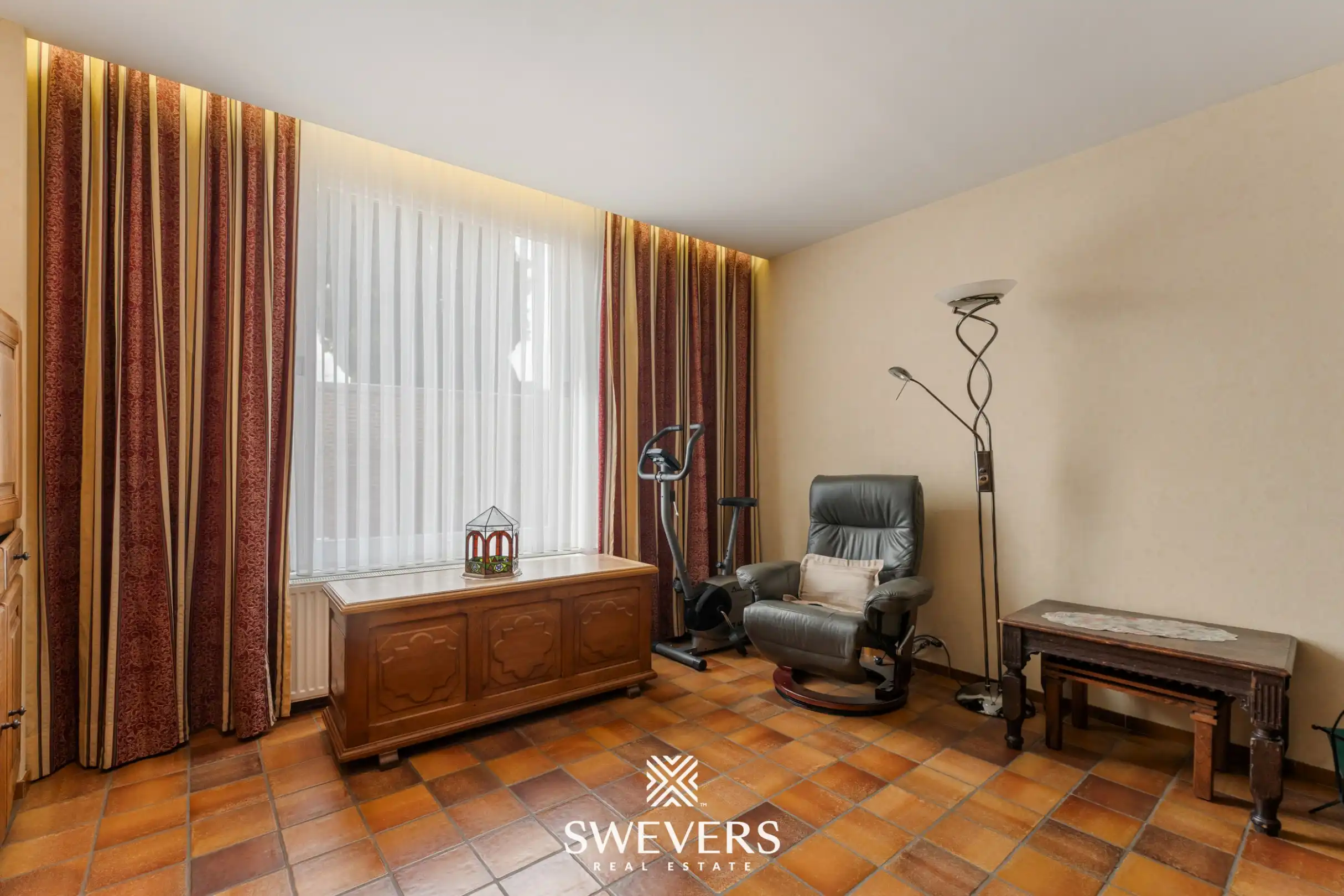 Rustige charmante woning met werkplaats en garage in Riemst foto 3