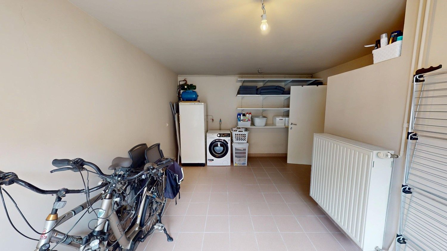 Zeer ruime woning met 4 slaapkamers te koop! foto 10