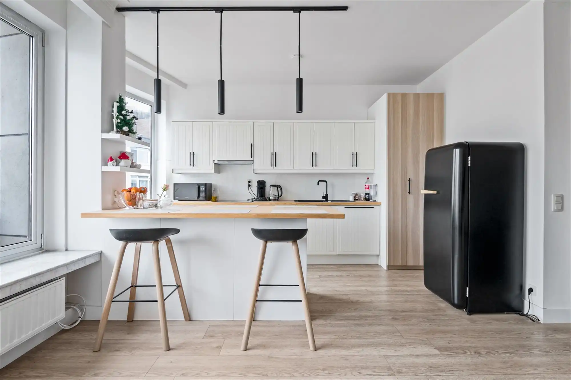 Modern vernieuwd 1-slpk appartement met frisse uitstraling foto {{pictureIndex}}