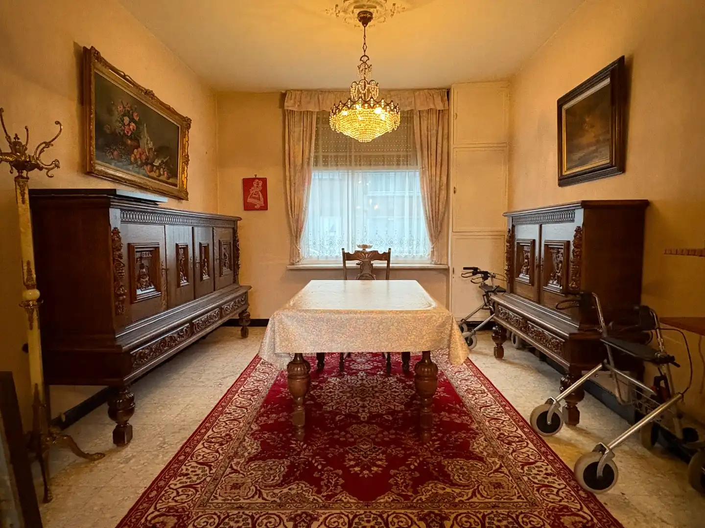 Te renoveren woning te koop in Harelbeke met uitweg.  foto 4