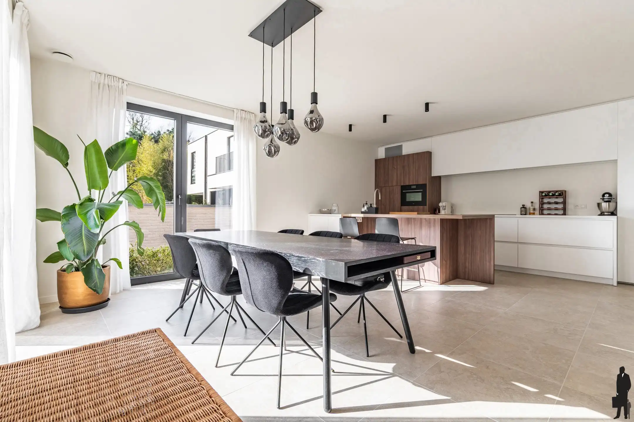 Gelijkvloers app met terras en tuin in ’s-Gravenwezel foto 5