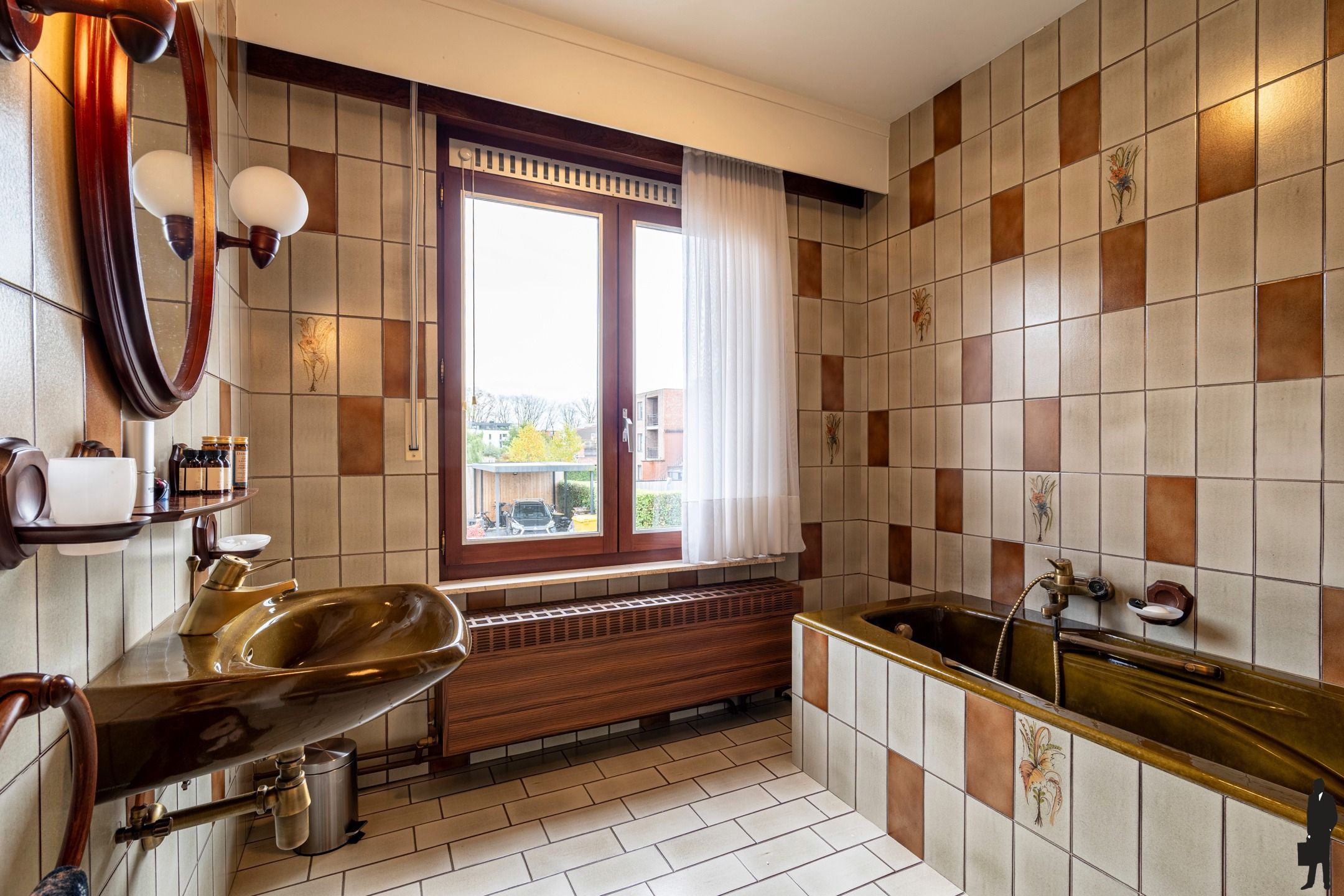 Charmante stadswoning nabij jachthaven met 3 slks en garage foto 13