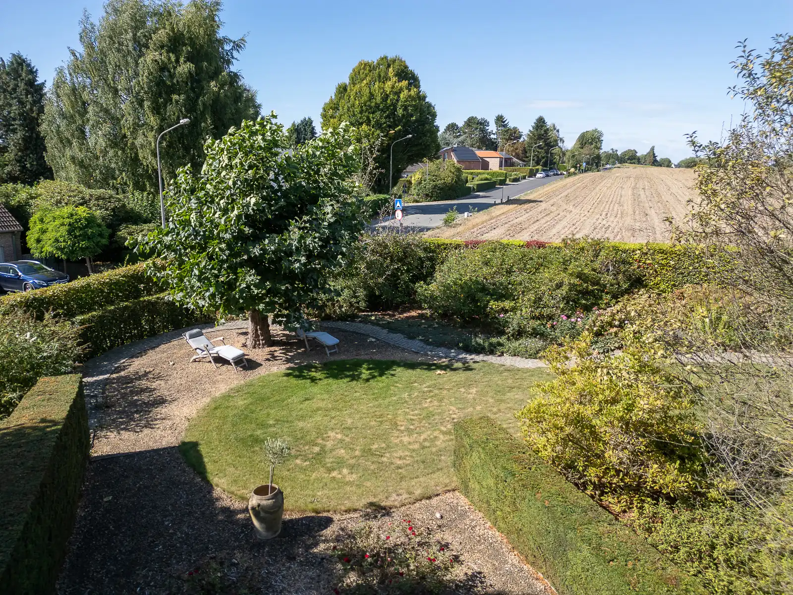 Een warme thuis in het groen foto 27