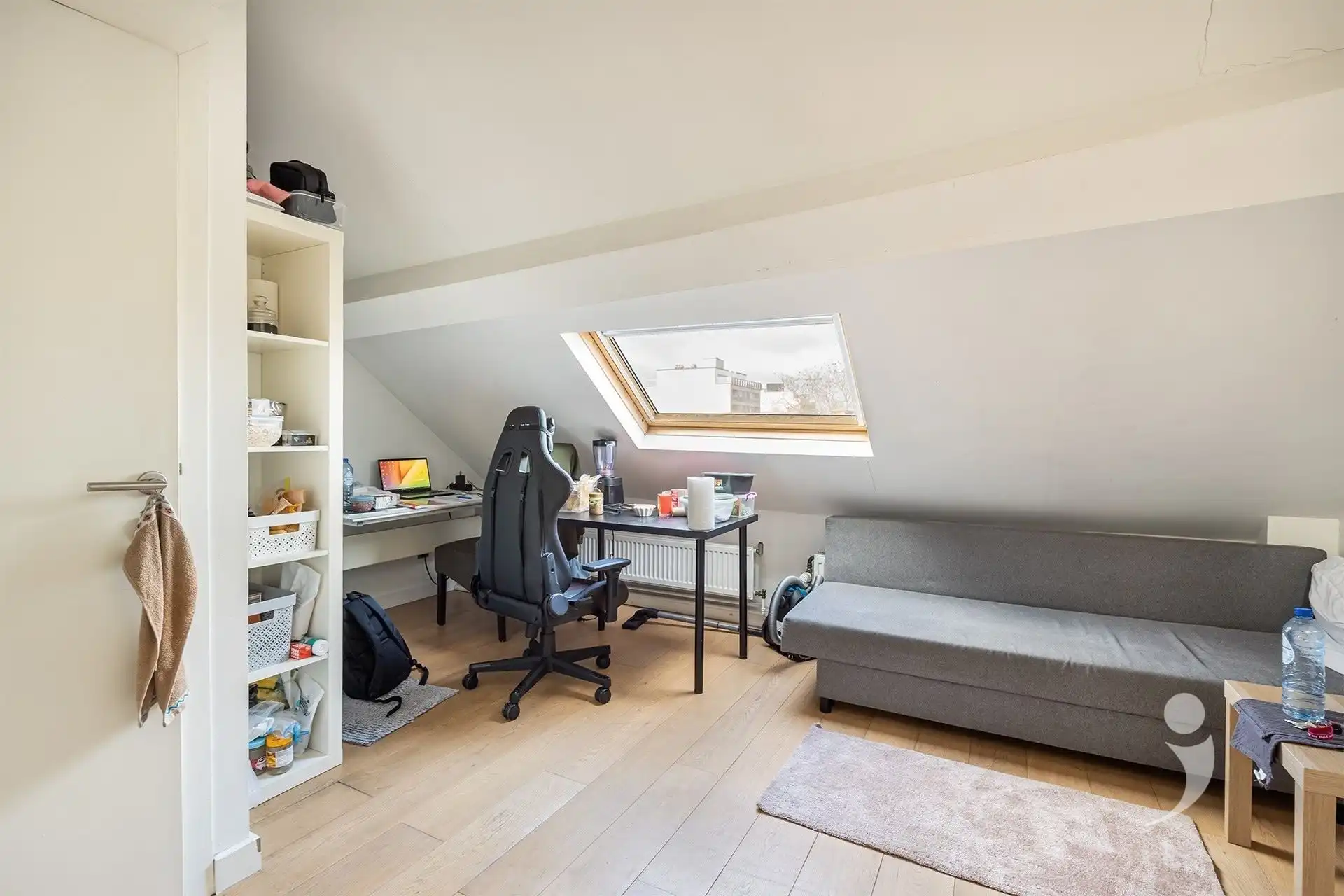 Opbrengsteigendom met handelspand, studio en 6 studentenkamers in Leuven foto 12