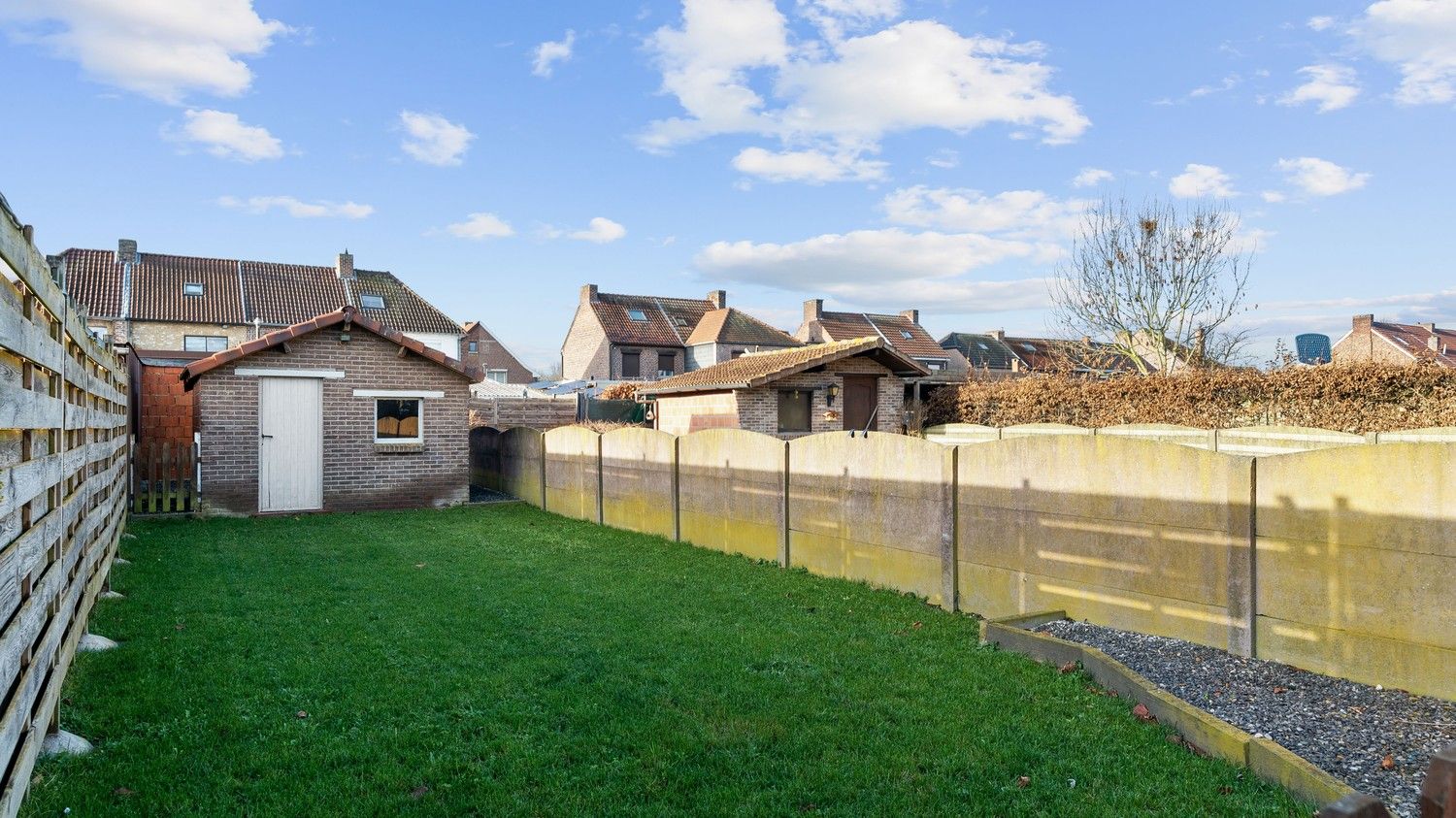 Volledig gerenoveerde woning met 3 slaapkamers en tuin. foto 23