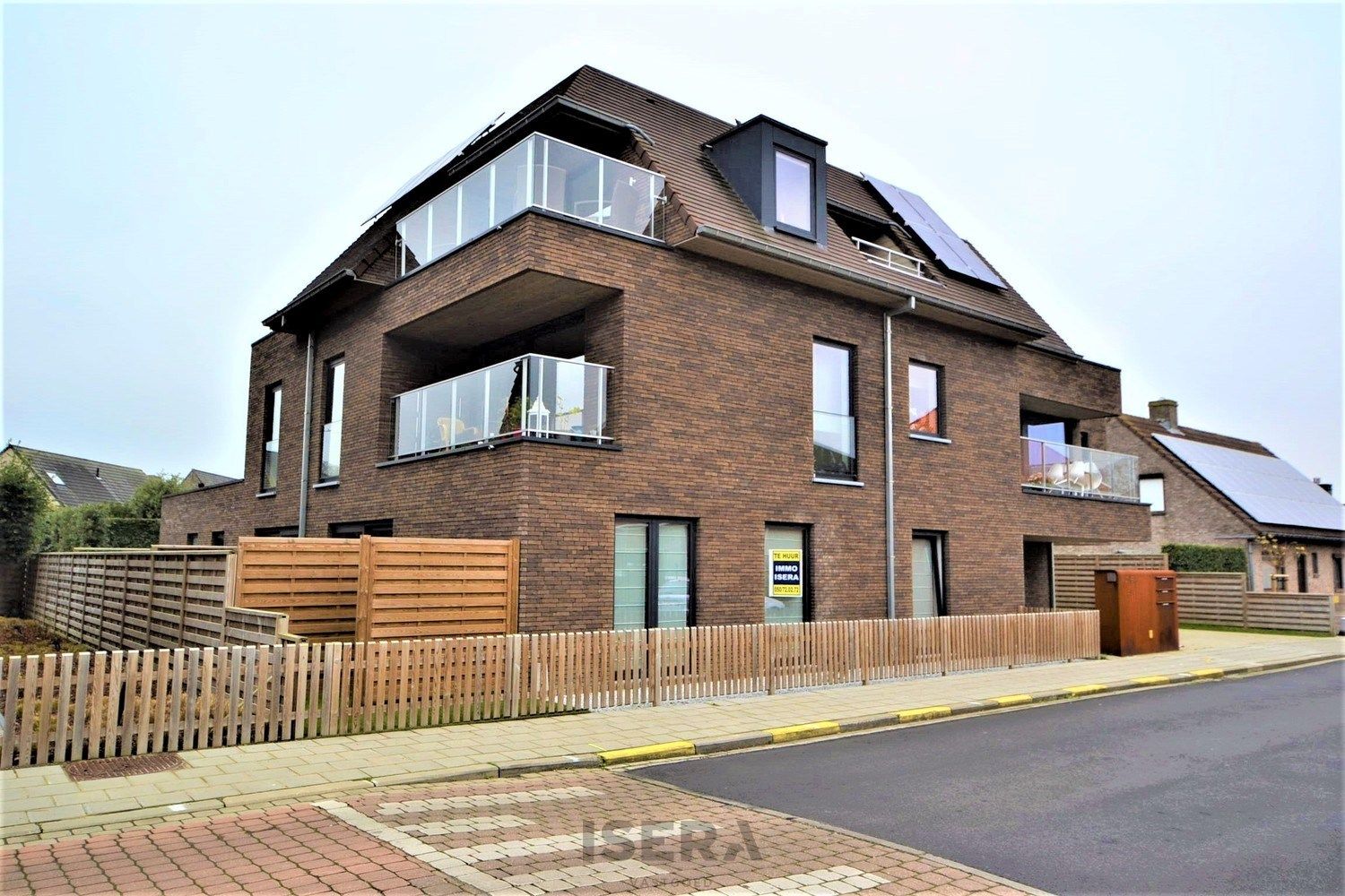 Prachtig gelijkvloers appartement met tuintje foto {{pictureIndex}}