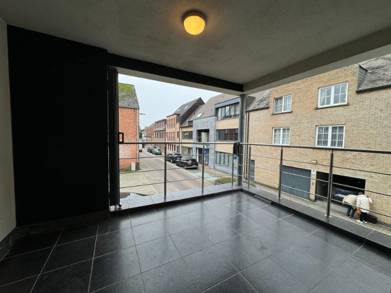 IN OPTIE! Instapklaar 2 slpk appartement nabij centrum Geel. foto 11