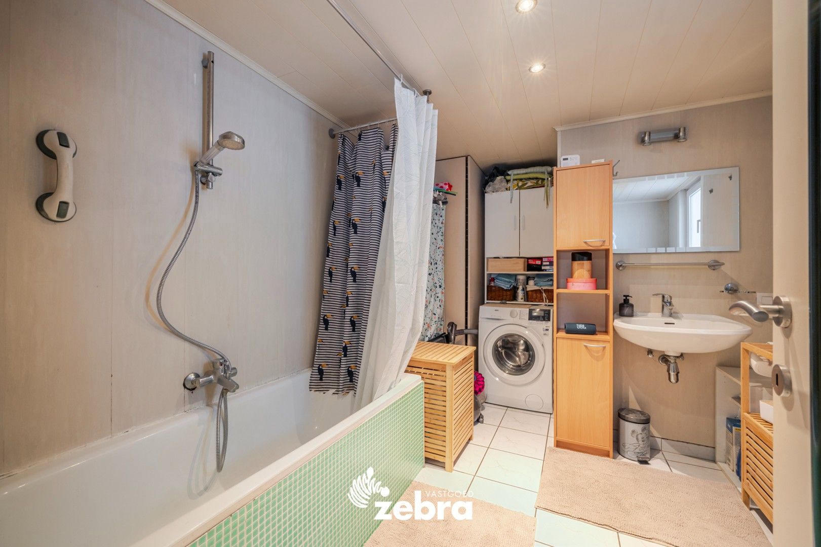 Charmante instapklare woning in hartje Roeselare! foto 8