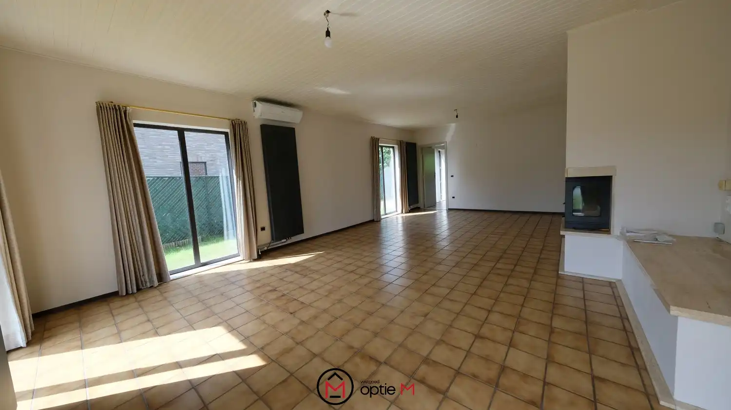 Rustig gelegen gezinswoning met 5 slaapkamers en garage foto 4