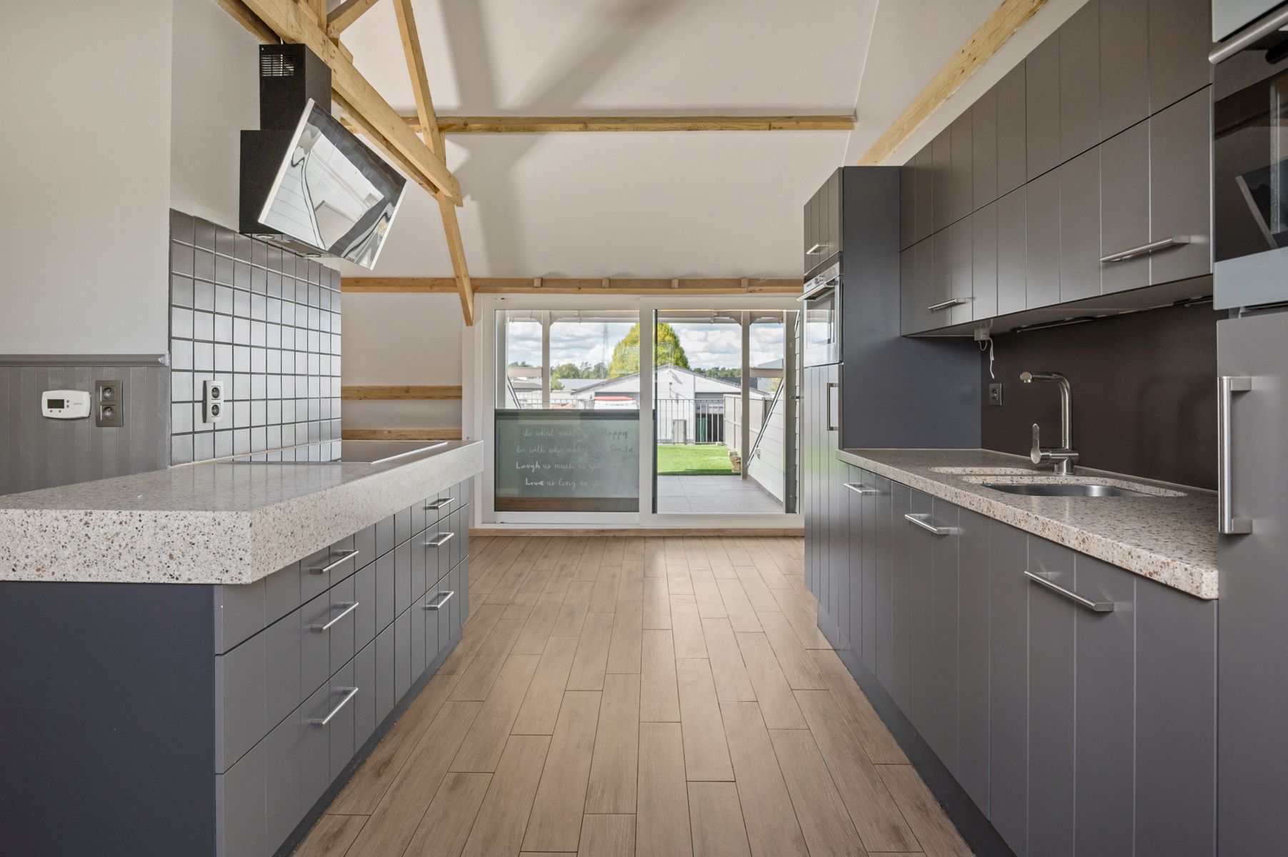 IN OPTIE. Woning met industriehal (212m2) op 2229m2 grond foto 24