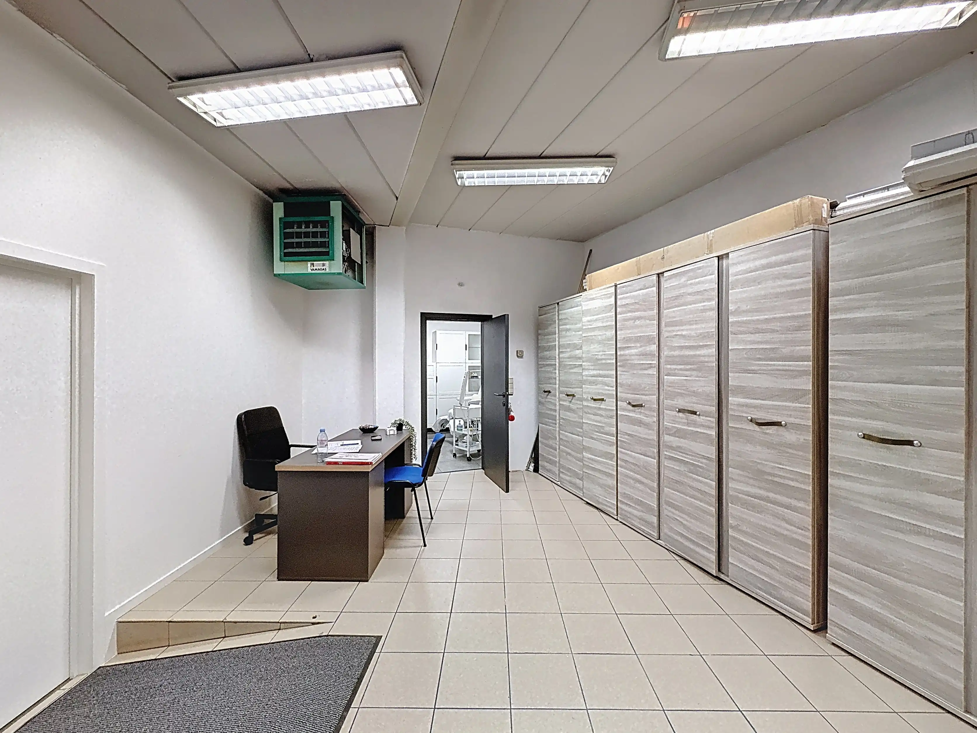 Commercieel gelijkvloers op toplocatie Denderleeuw foto 3