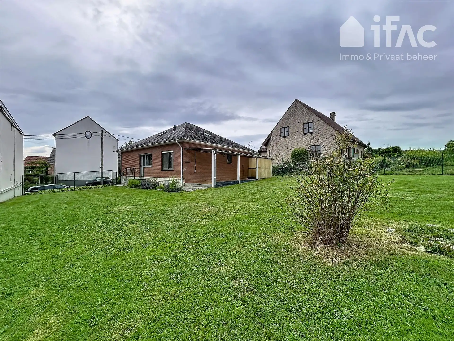Gerenoveerde woning met 2 slaapkamers en grote tuin foto 17