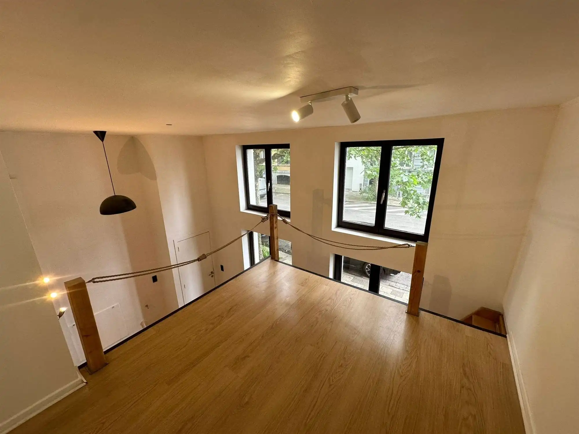 Ruimtelijke studio met mezzanine op 't Zuid foto 8