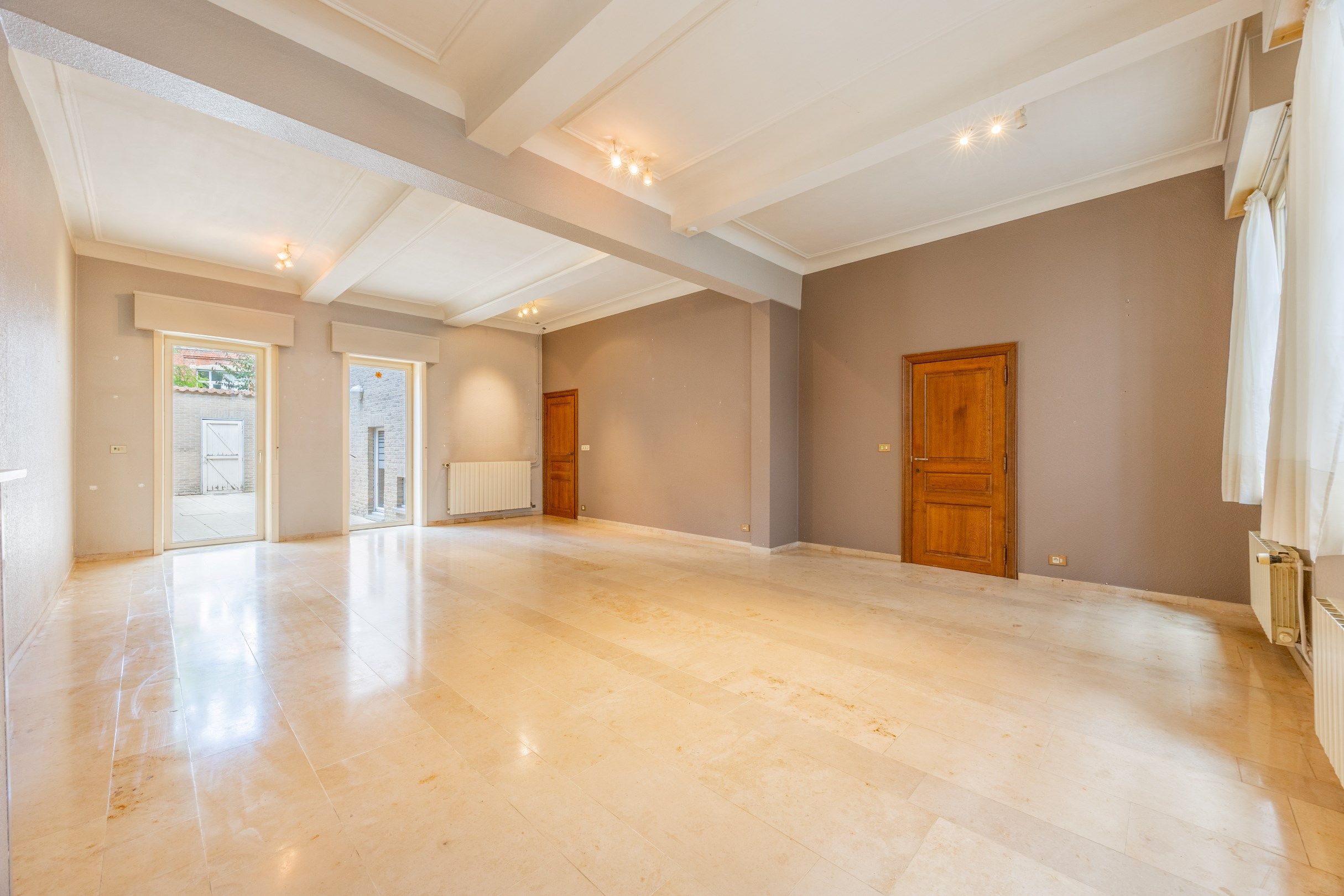UITZONDERLIJKE WONING OP CENTRALE LIGGING foto 2