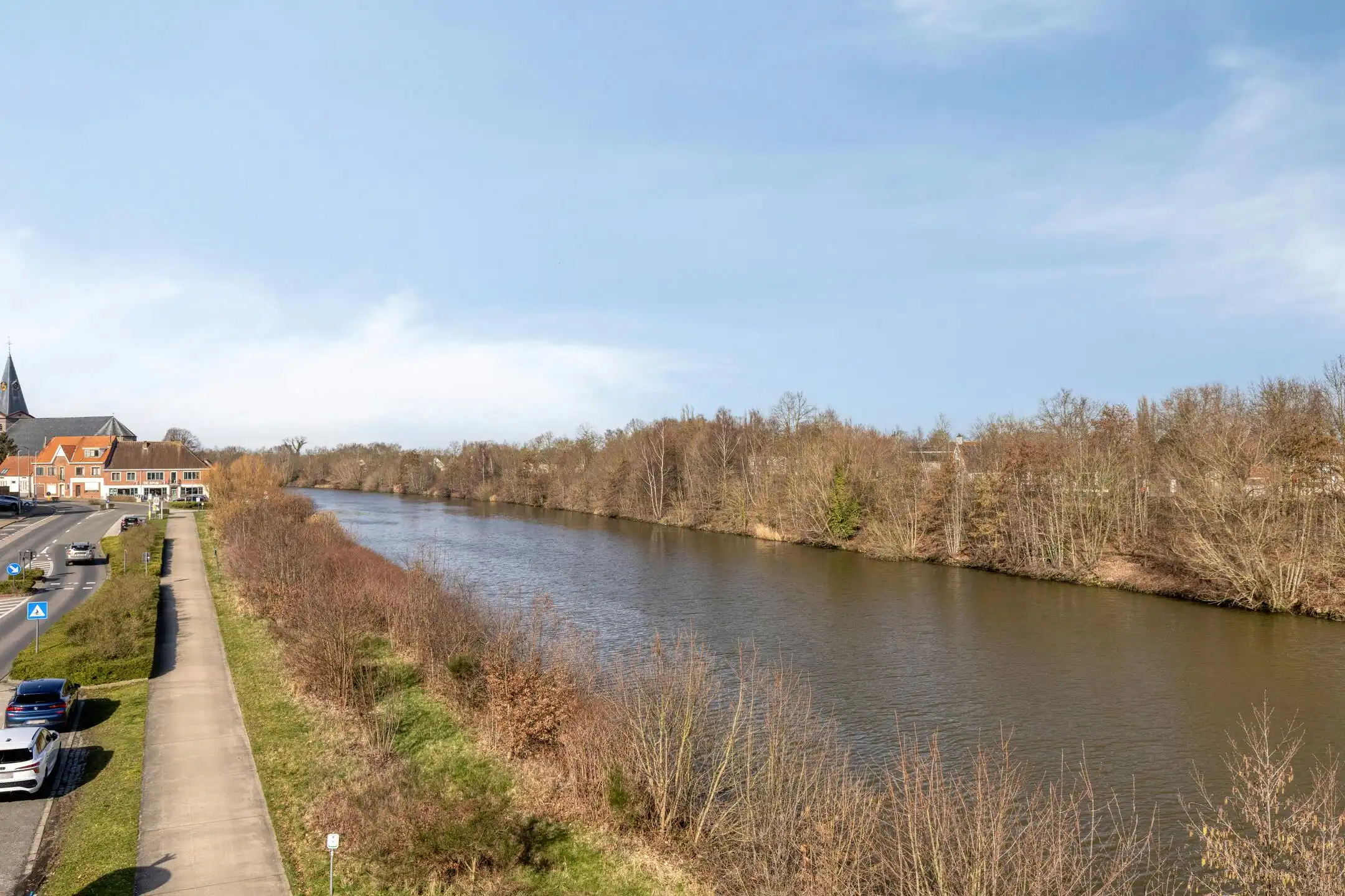 Gerenoveerd appartement te koop Beernem met 2 slaapkamers foto 5