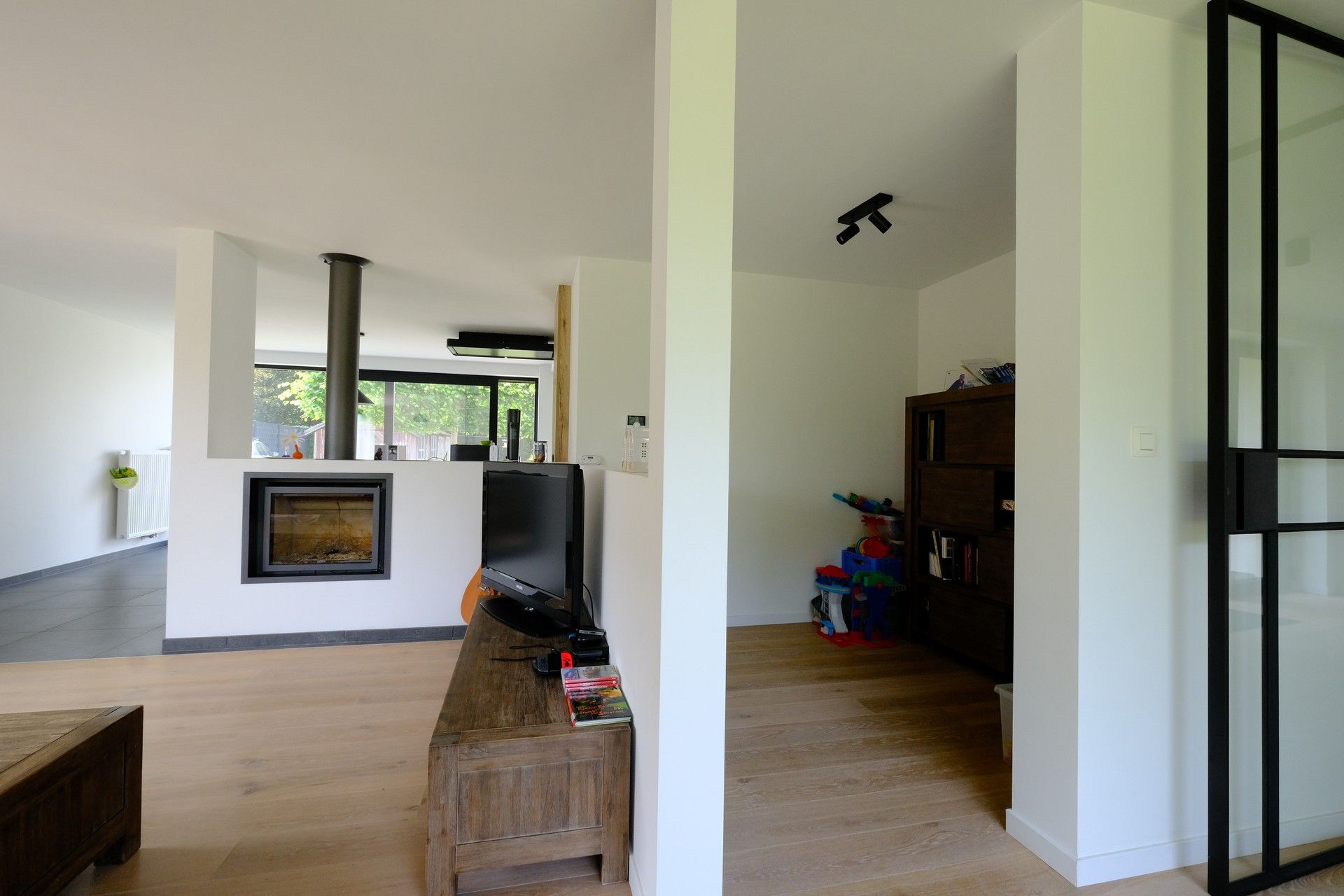 Rustig gelegen ruime woning in Lummen foto 5