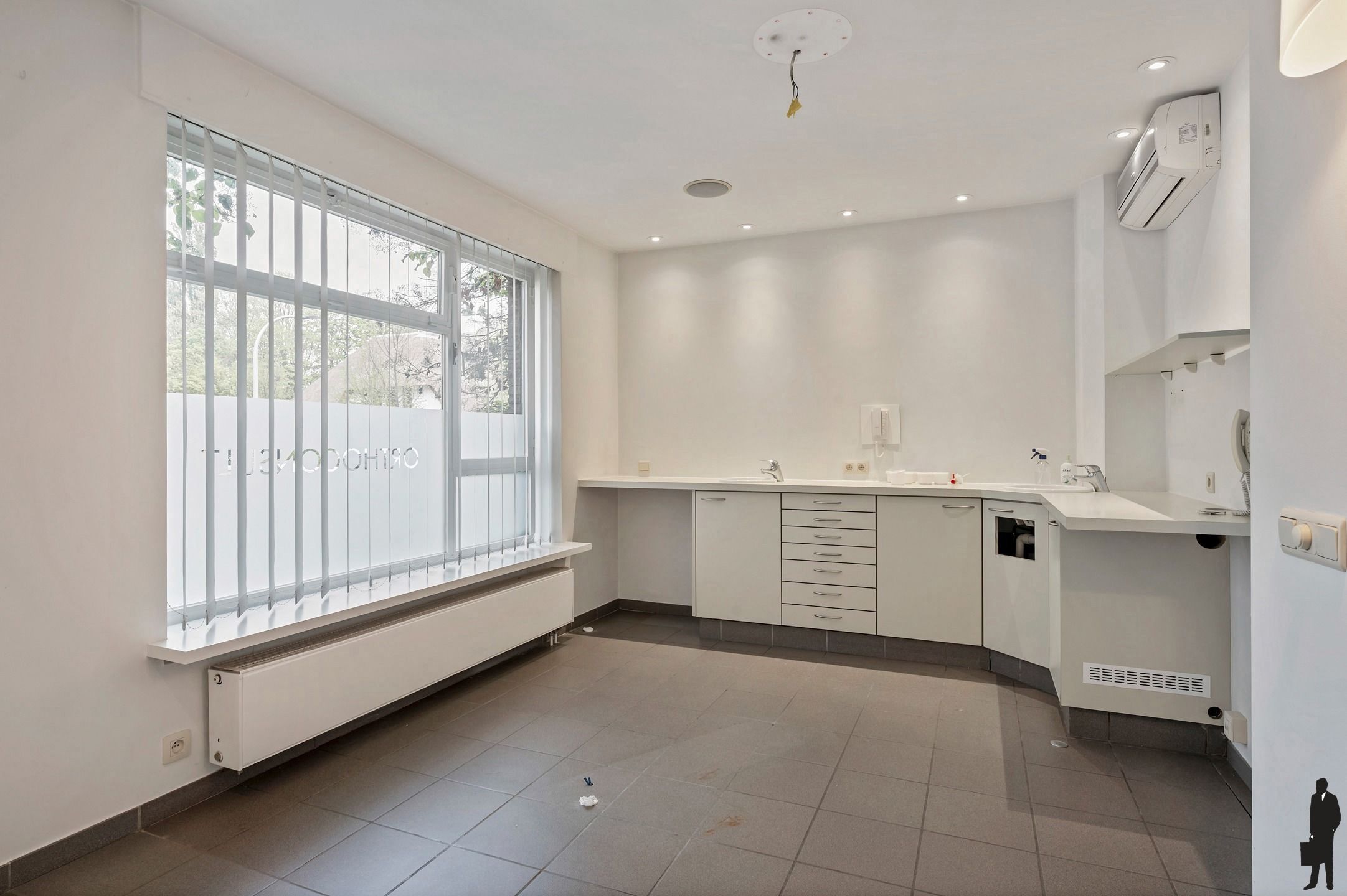 Wonen en werken: woning met praktijk, duplex en tuin! foto 12