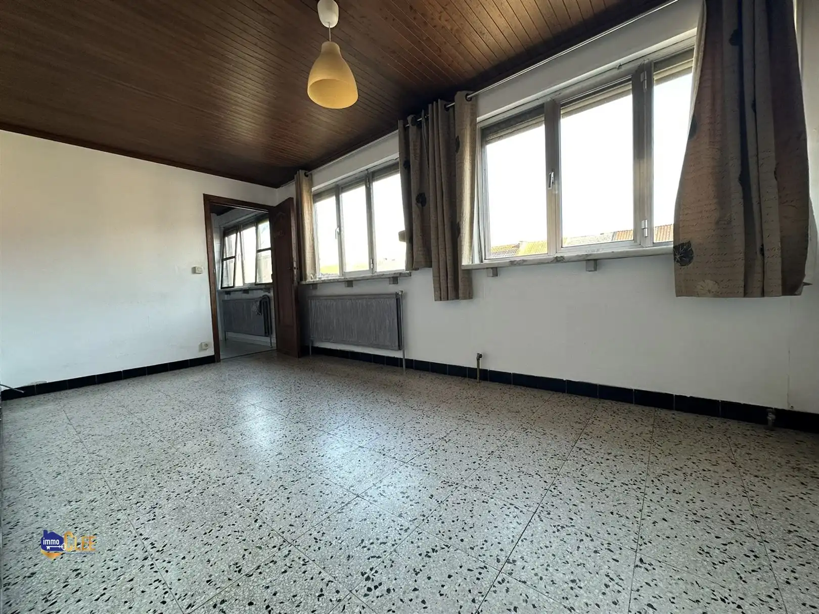 Ruime stadswoning met grote opslagruimte foto 12