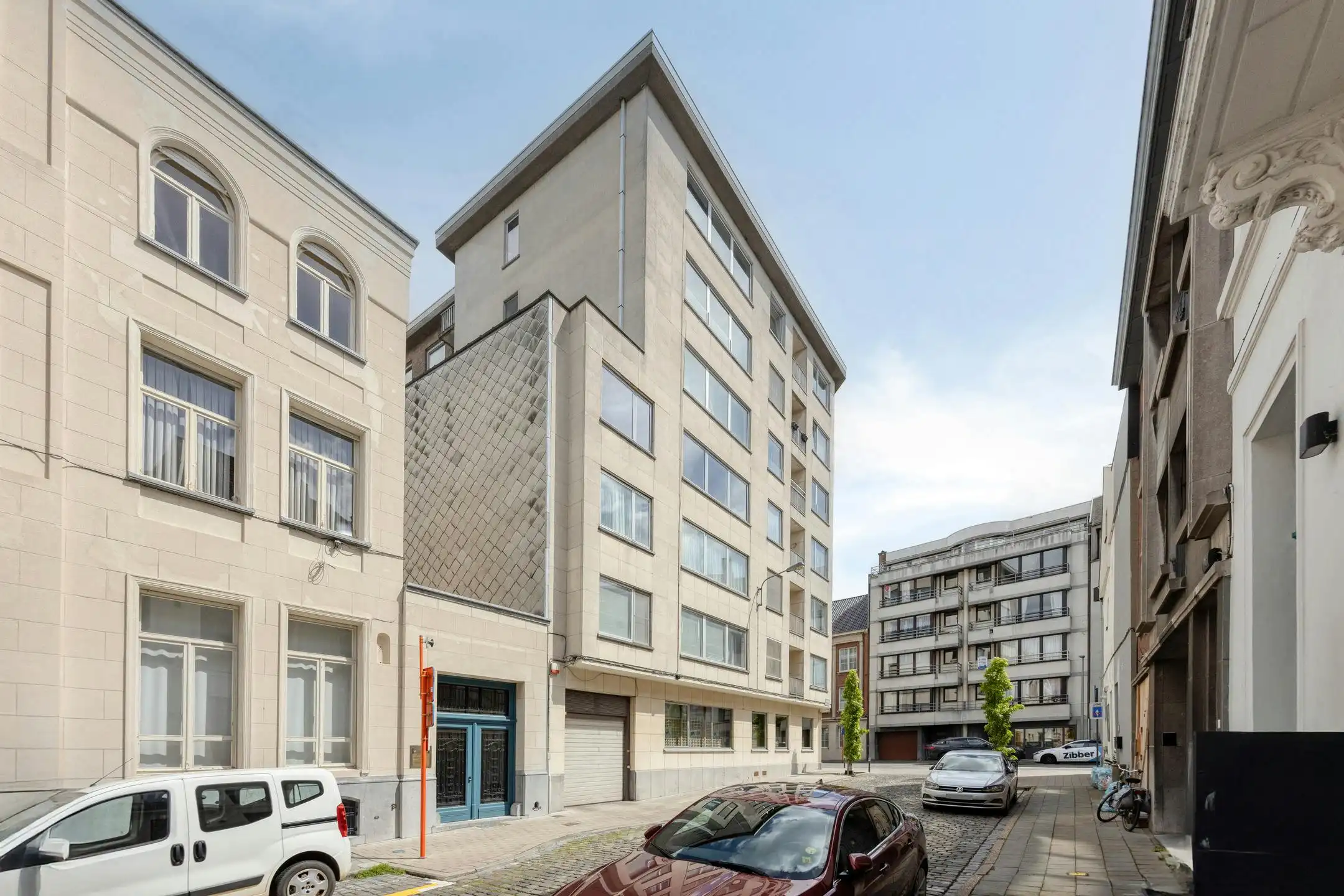Karaktervol appartement (89m²) te koop in hartje Kortrijk foto 11