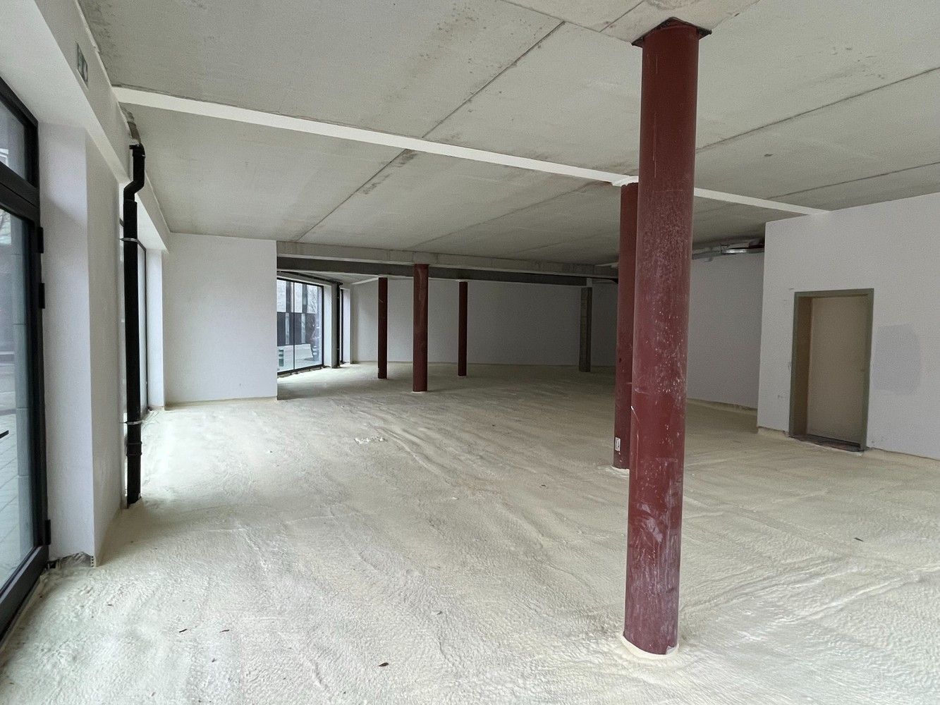 196m² Kantoorrruimte met terras foto 7