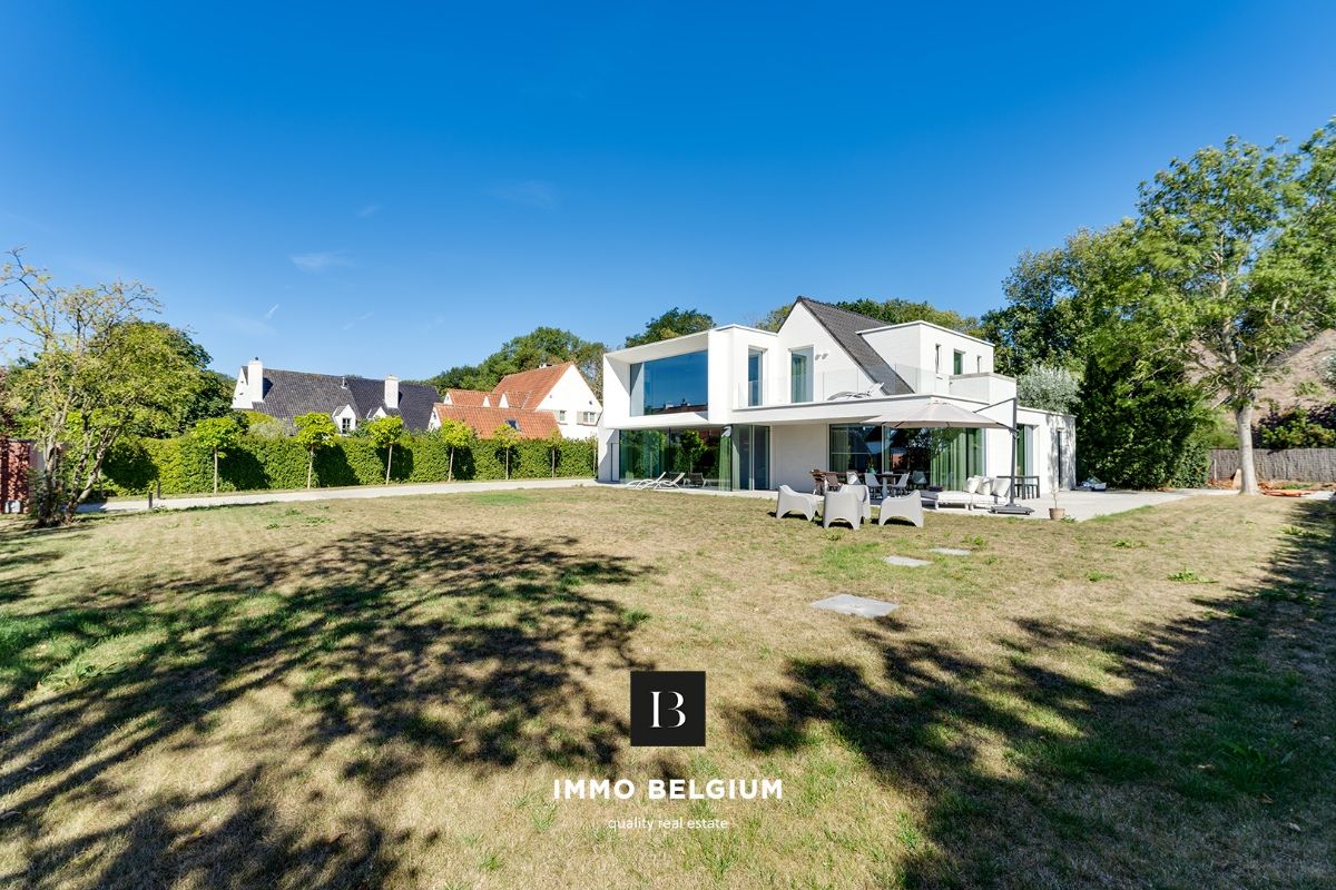 Luxe villa langs de Duinbossen tussen De Haan en Wenduine foto 28
