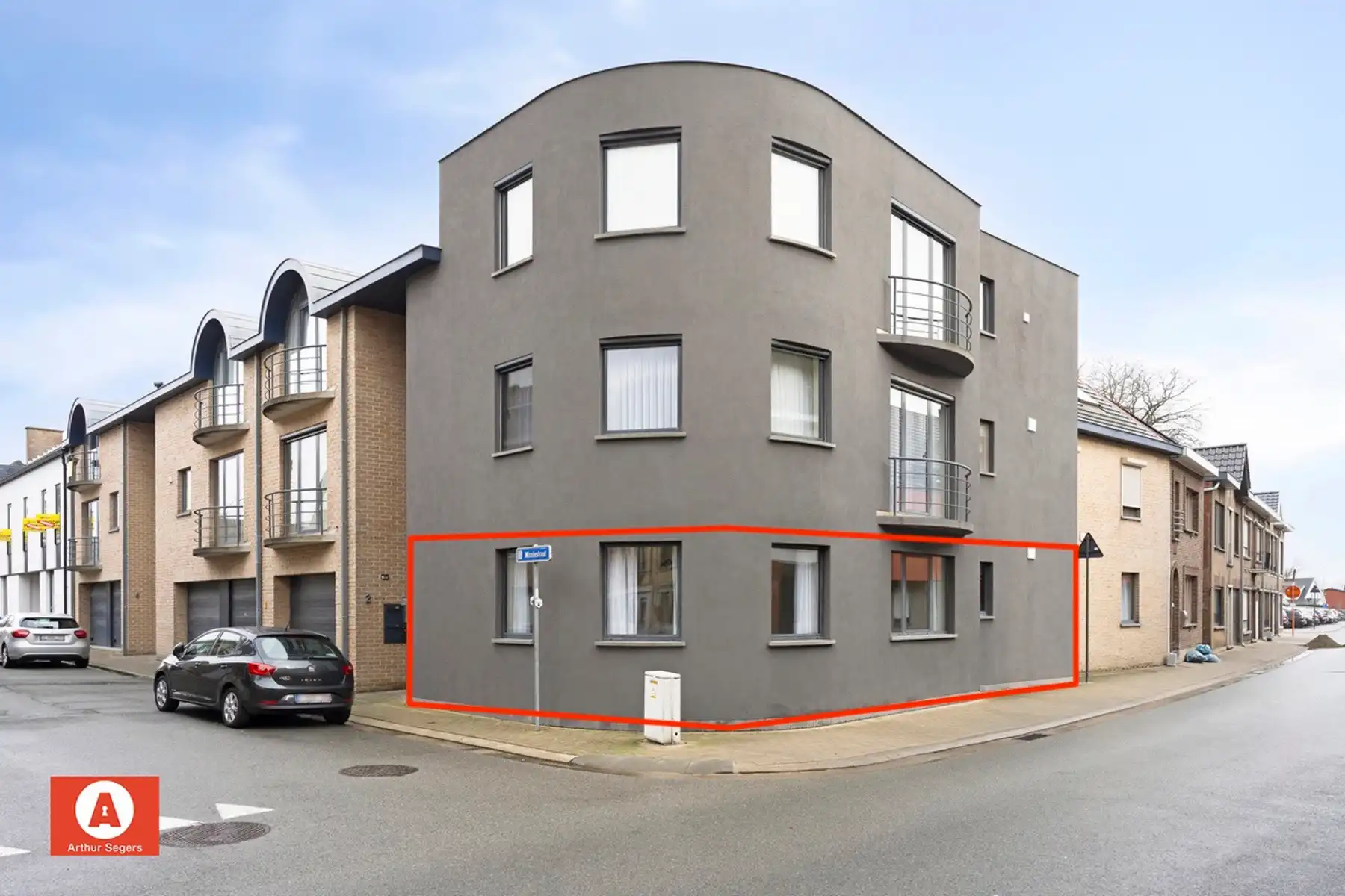 Gelijkvloersappartement met garage nabij centrum Buggenhout foto 2