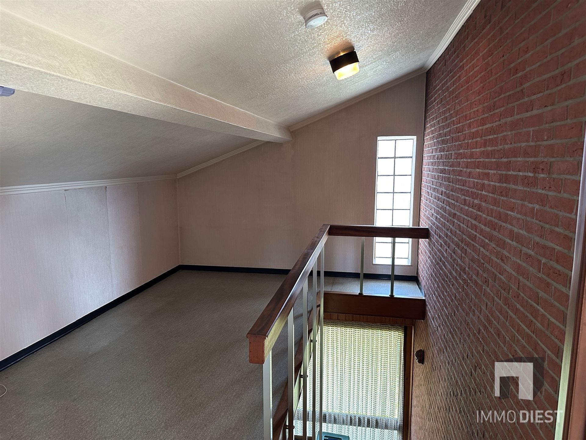Knappe woning met 4 tot 5 slaapkamers foto 21