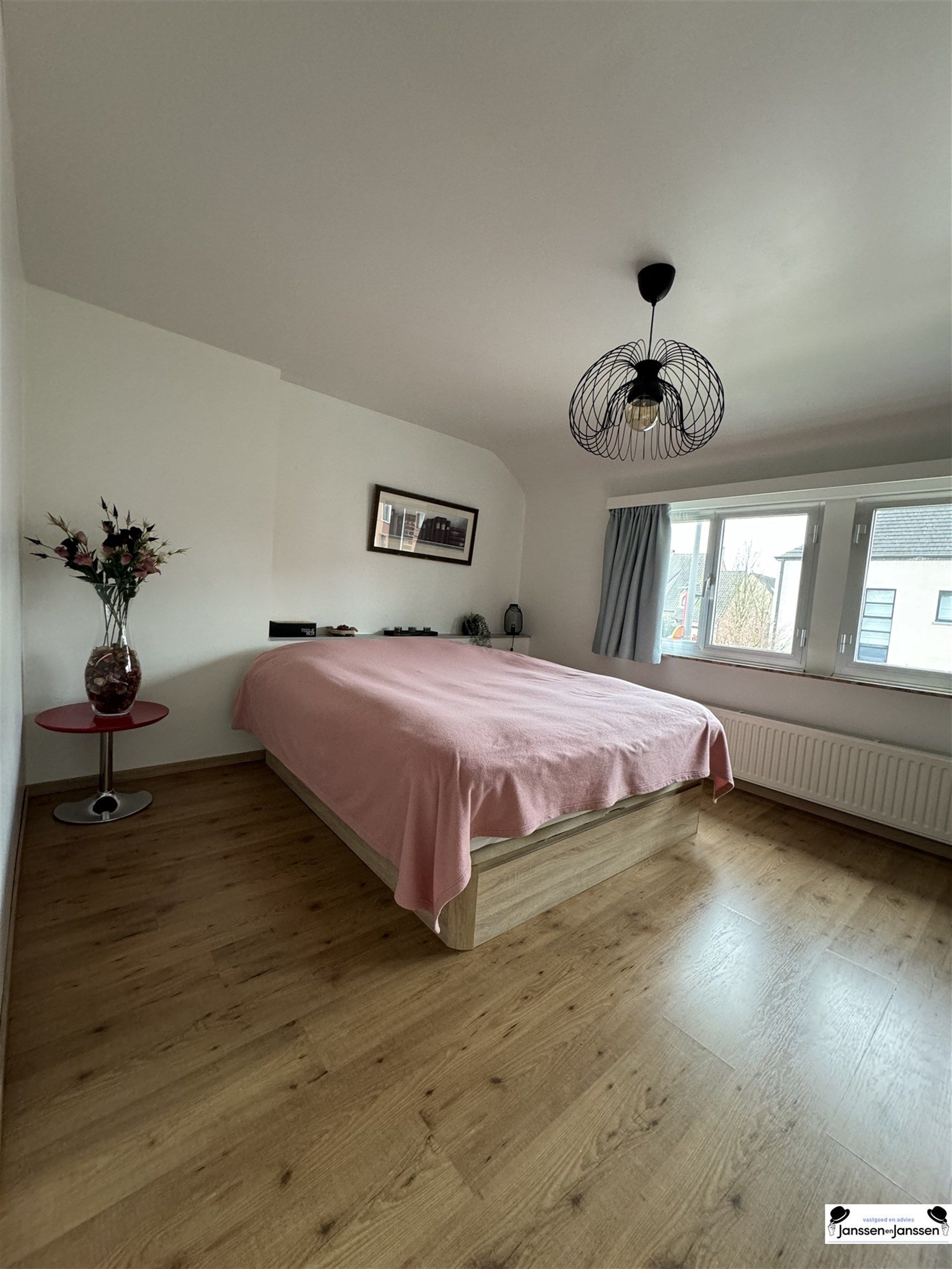 Gerenoveerde gezinswoning met 4 slaapkamers in Wilrijk  foto 14