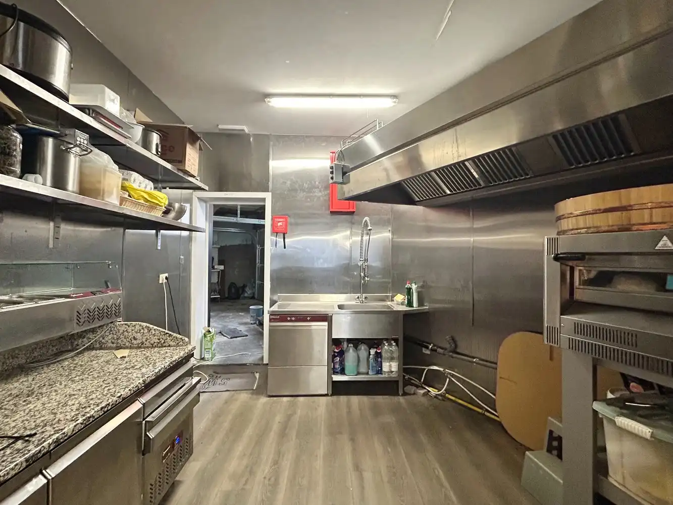 Hoekwoning met 4 slaapkamers en 2 badkamers foto 5