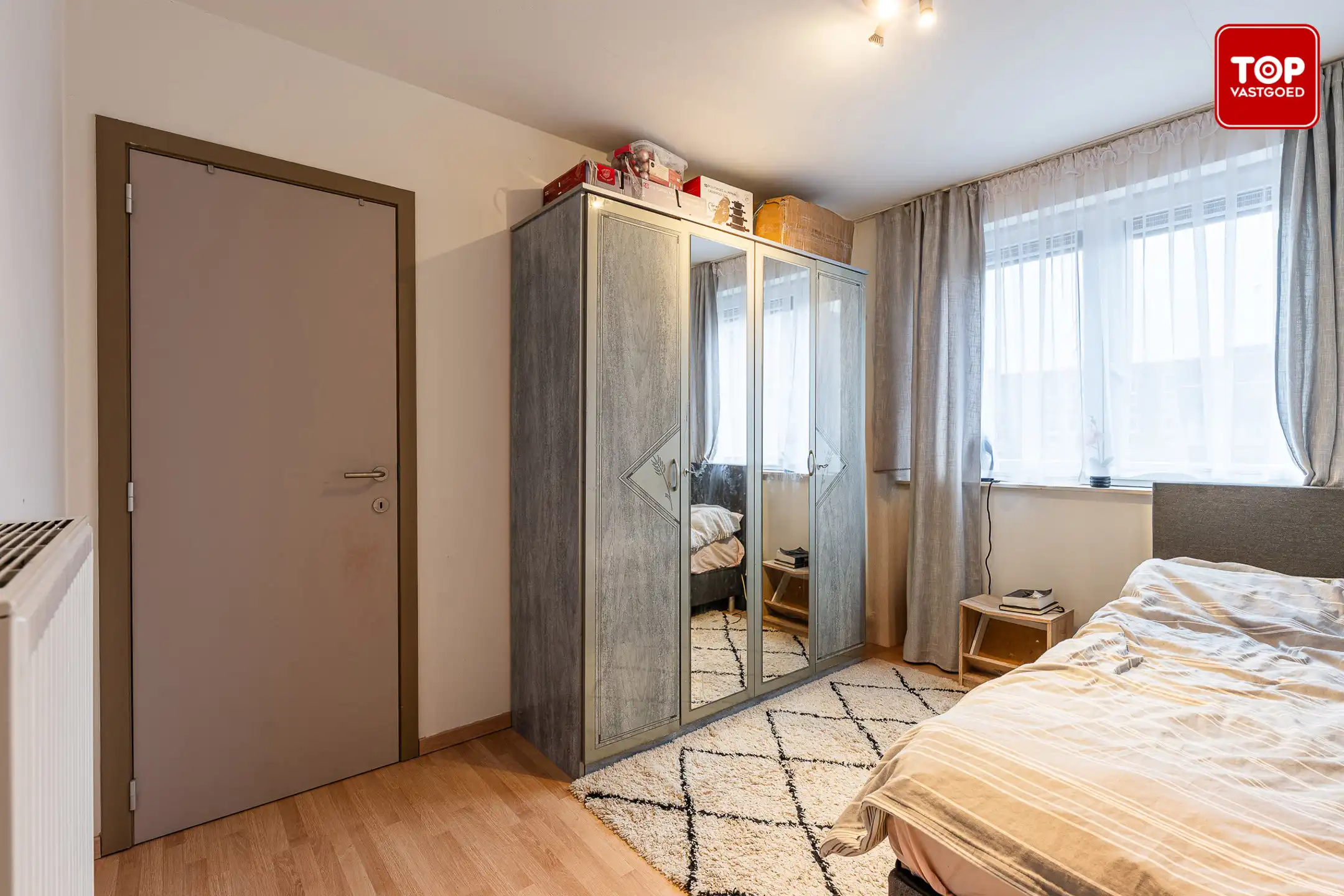 Instapklaar appartement (EPC B) met 2 slaapkamers en privatieve autostaanplaats.  foto 13