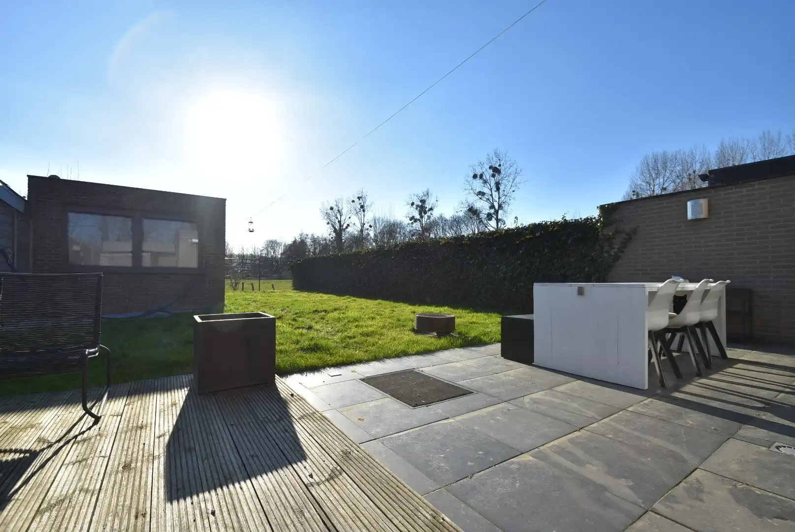 *  * WACHTLIJST VOLZET * * Recente leuke woning met zuidgerichte tuin, vlakbij centrum van Hoeselt foto 2