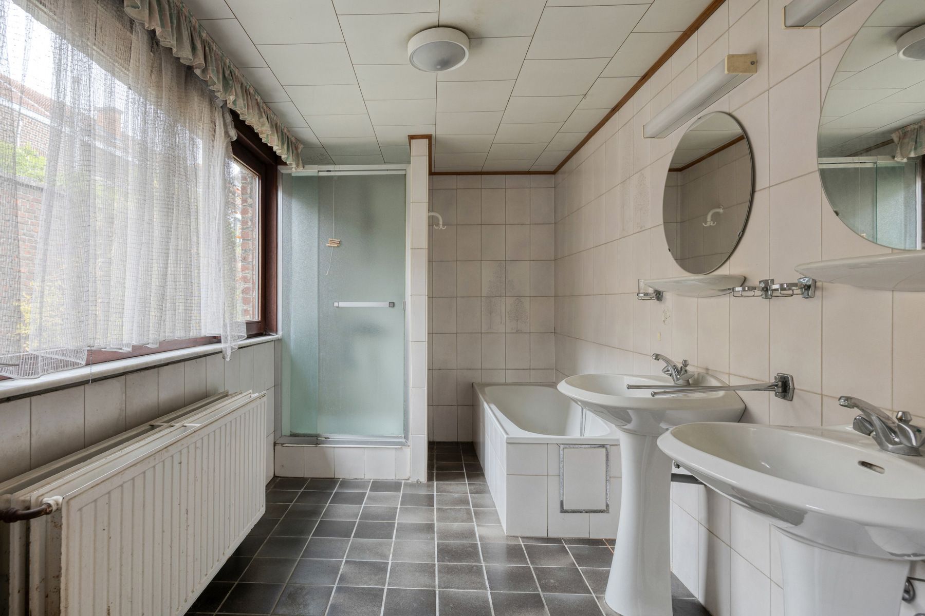 Ruime te renoveren karakterwoning te Heverlee. foto 9