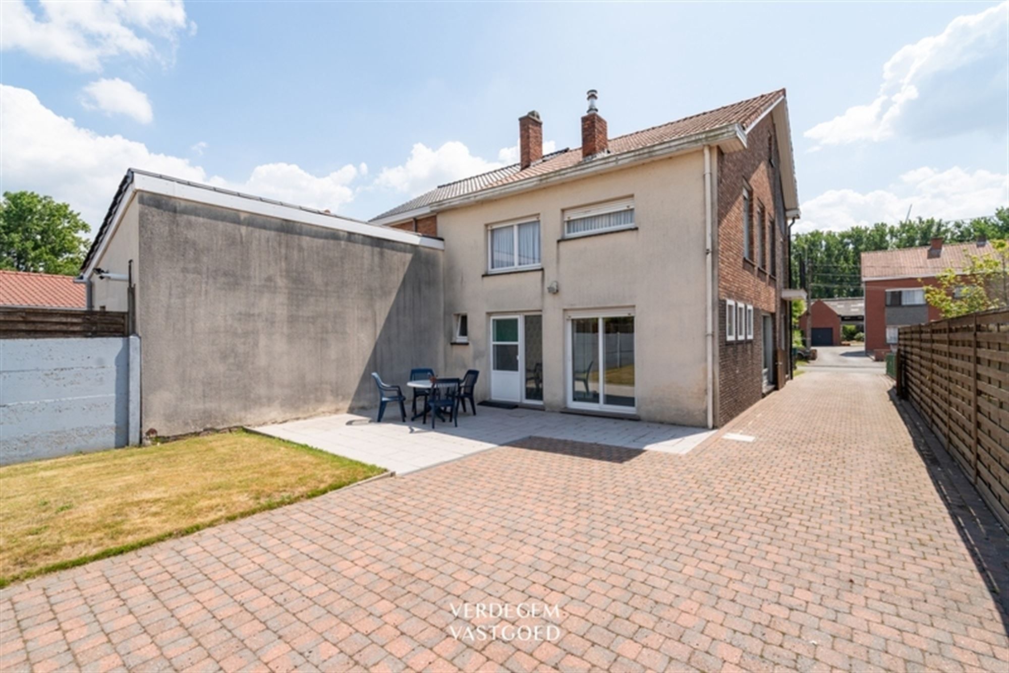 Jaren '60 woning met 4 slaapkamers, garage en leuke tuin foto 19