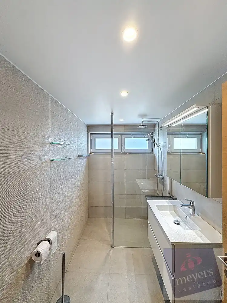 Vrijstaande gelijkvloerse woning met tuin in Hasselt foto 16