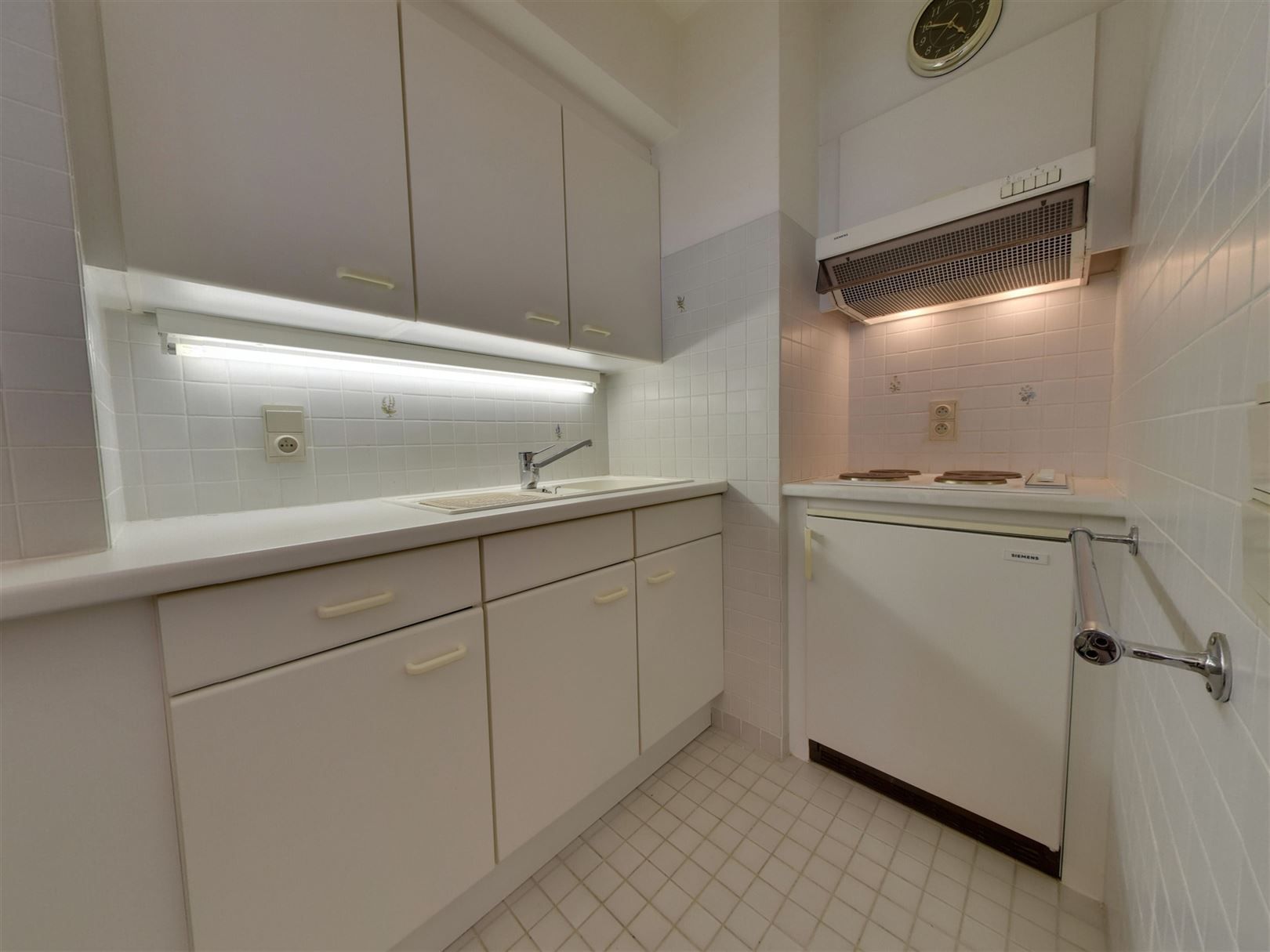 verzorgd appartement met lateraal zeezicht in residentie Falcon foto 3